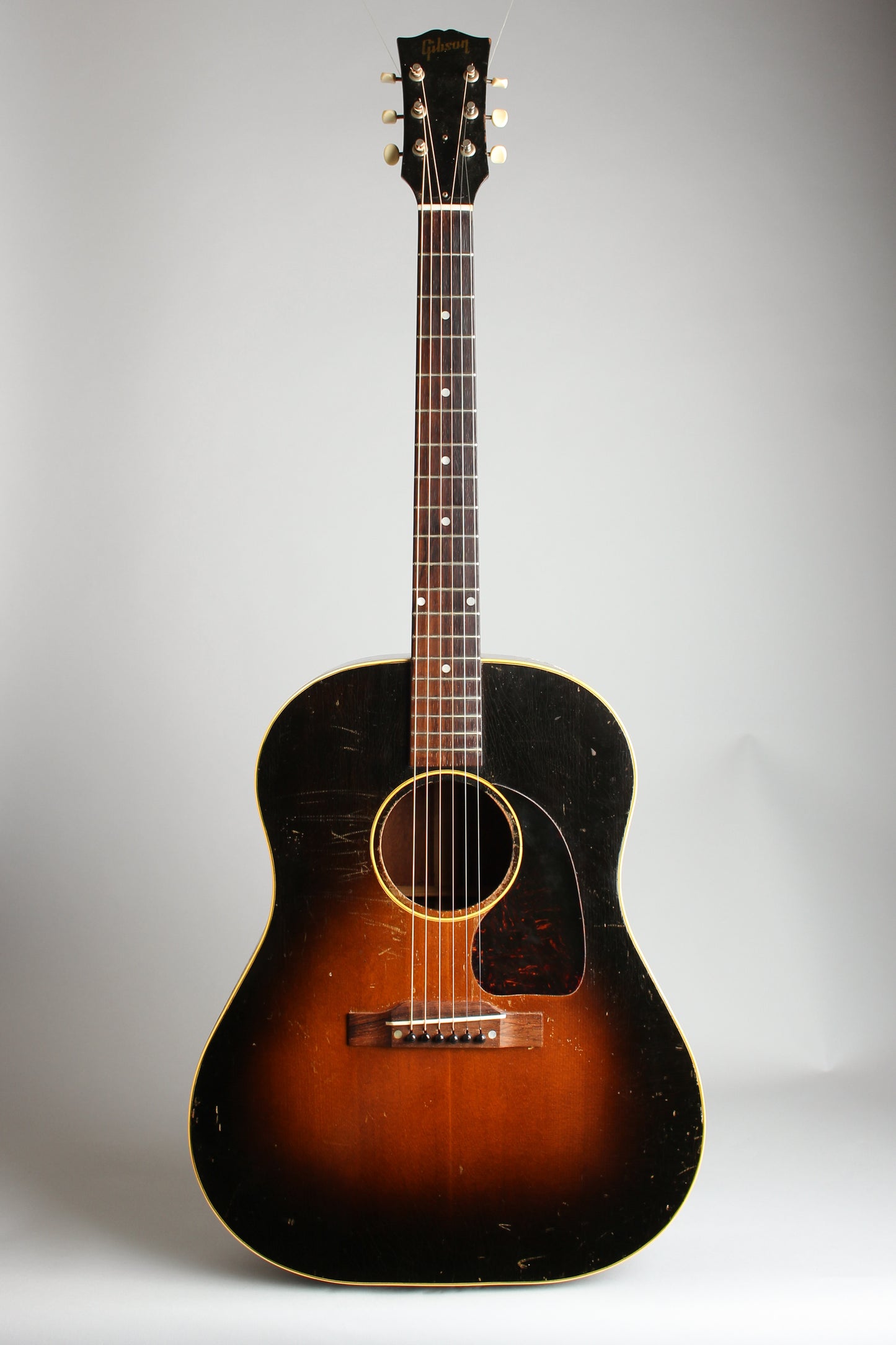 Gibson J-45 Flat Top Acoustic Guitar (1952)