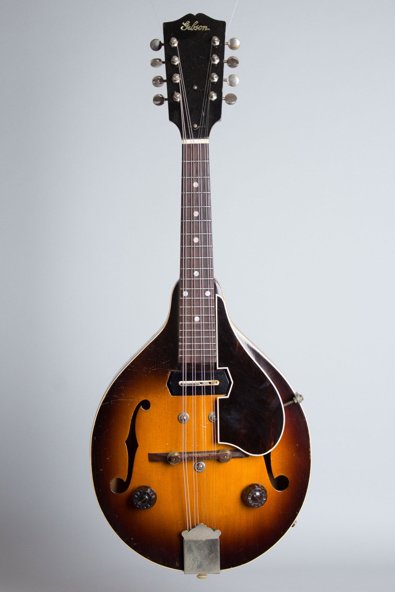 Gibson EM-150 Hollow Body Electric Mandolin (1937)