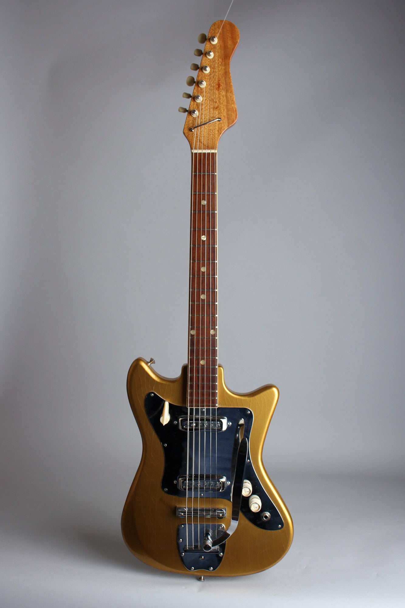 Kawai Winston Model 449 Solid Body Electric Guitar (1964)