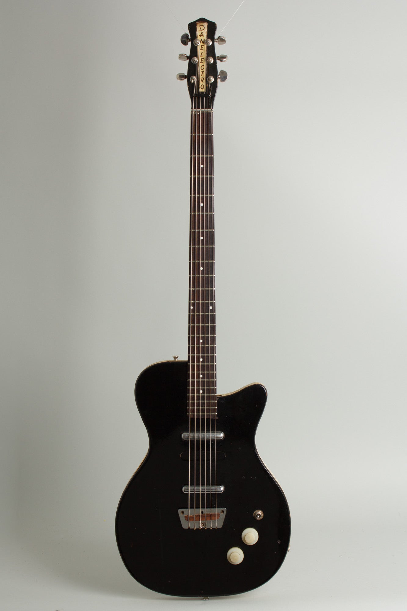 Danelectro UB-2 Composite Electric 6-String Bass Guitar (1960)