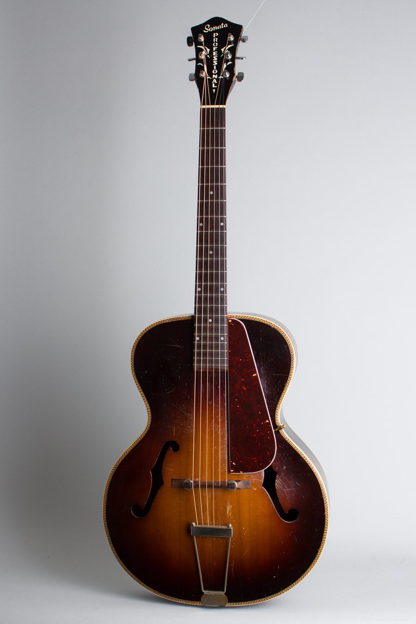 Harmony Sonata Professional Arch Top Acoustic Guitar (1940)