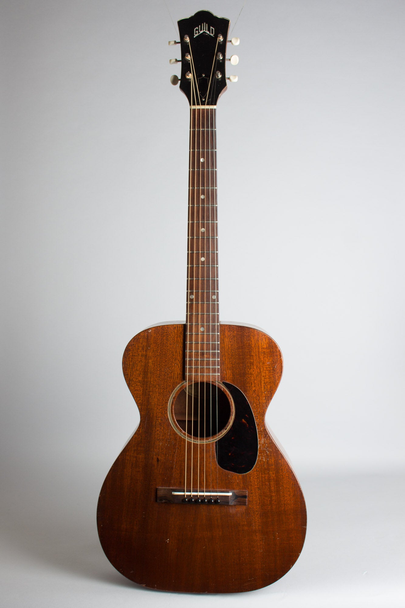 Guild M-20 Flat Top Acoustic Guitar (1968)