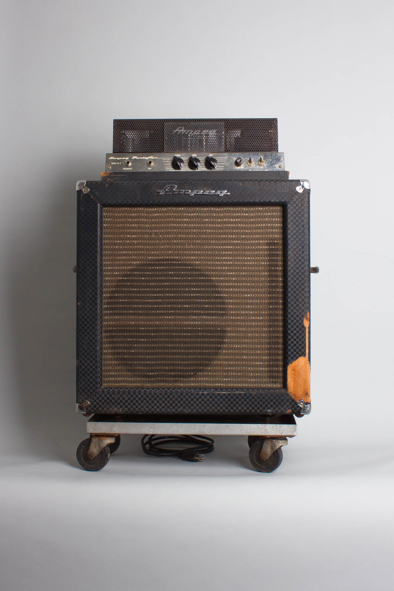 Ampeg SB-12 Tube Bass Amplifier (1966)