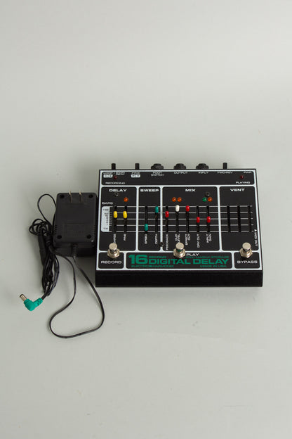 Electro-Harmonix 16 Second Digital Delay Effect (2000s)
