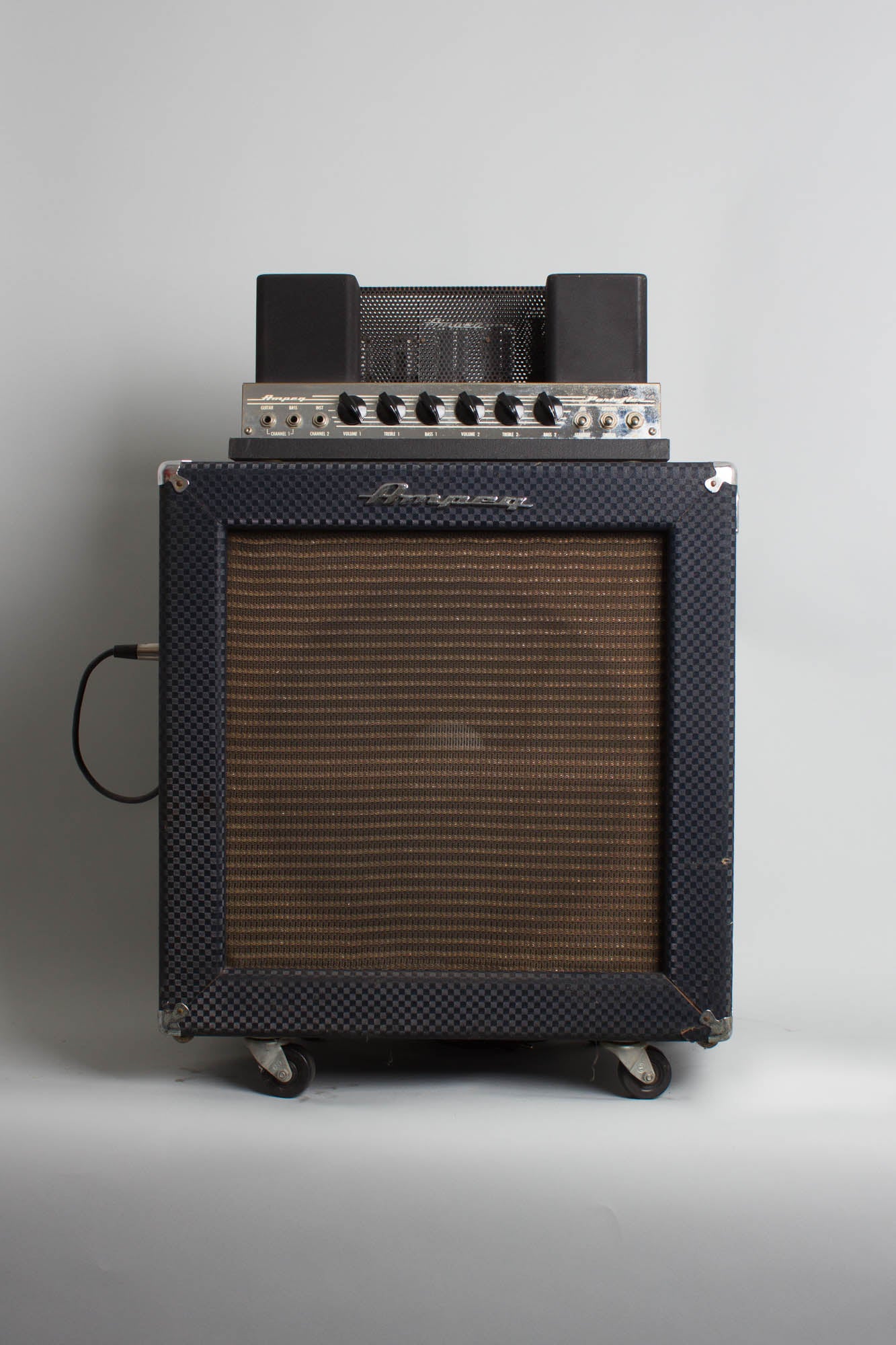 Ampeg B-15N Large Tube Bass Amplifier (1966)
