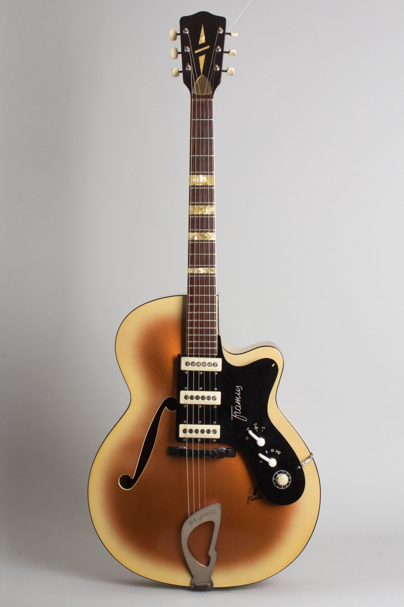 Framus Model 5/59 Sorella Rhytmus Arch Top Hollow Body Electric Guitar (1961)