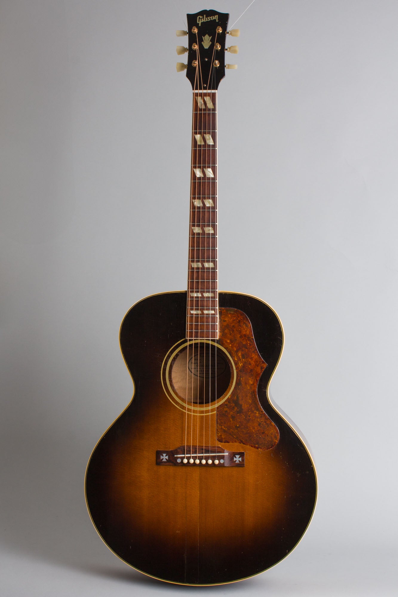 Gibson J-185 Flat Top Acoustic Guitar (1952)
