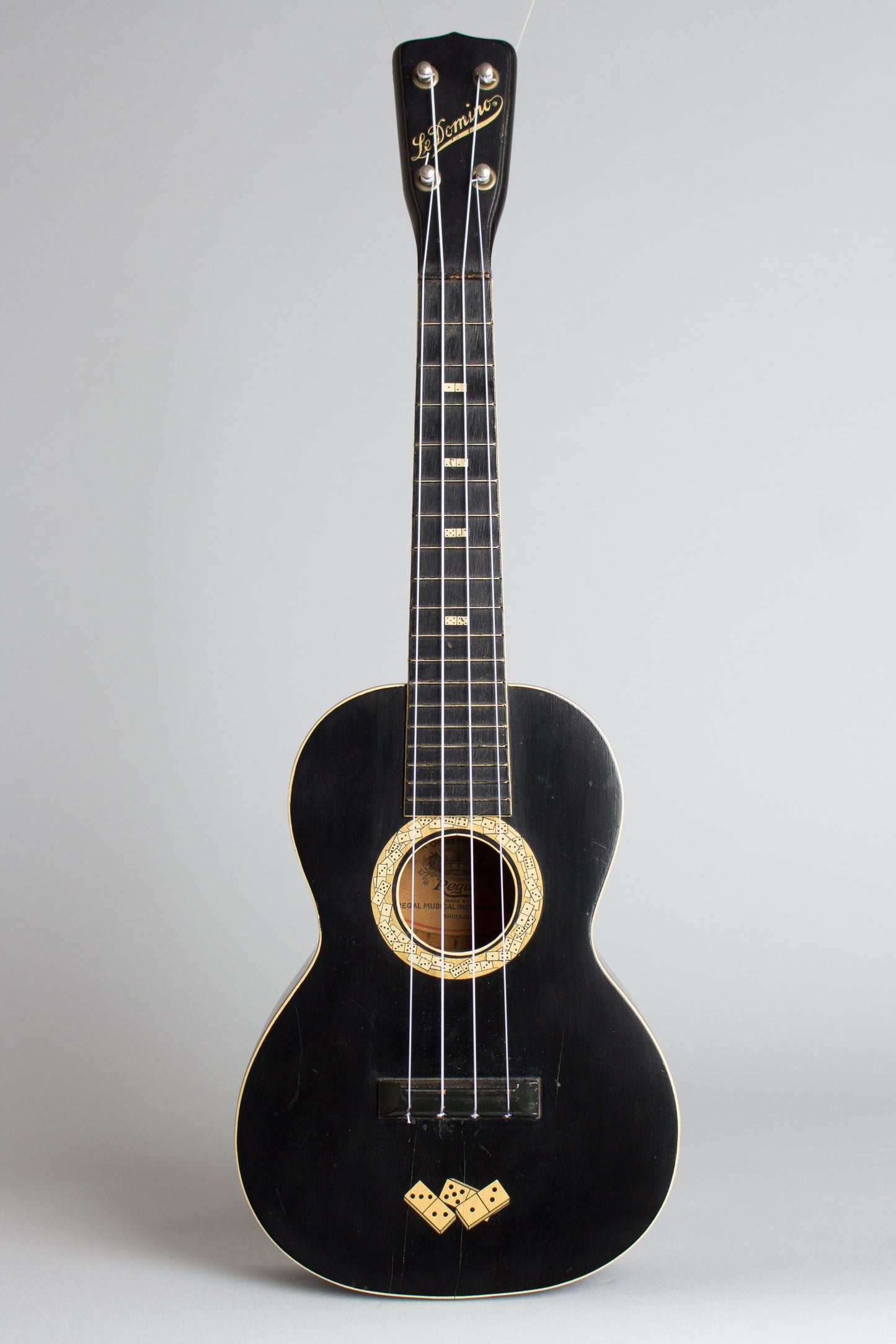 Regal Le Domino Concert Ukulele (1932)