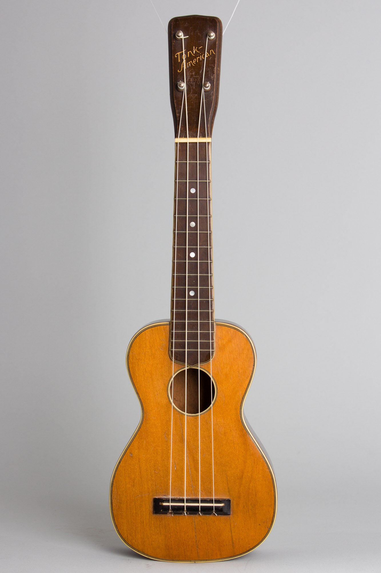 Regal Tonk American Soprano Ukulele (1932)