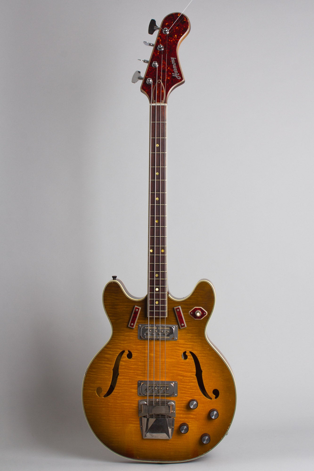 Harmony H-27 Hollow Body Electric Bass Guitar (1966)