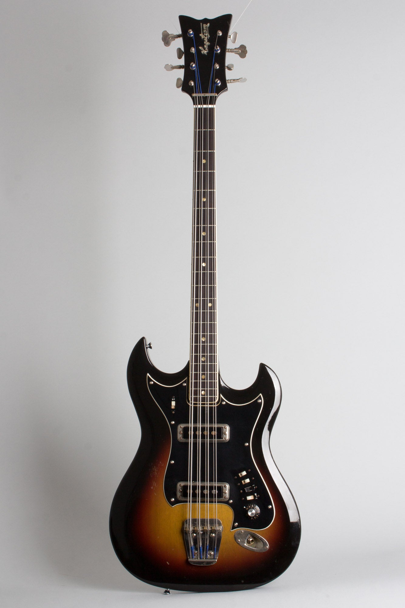 Hagstrom 8-String Bass H-8 Solid Body Electric Bass Guitar (1968)
