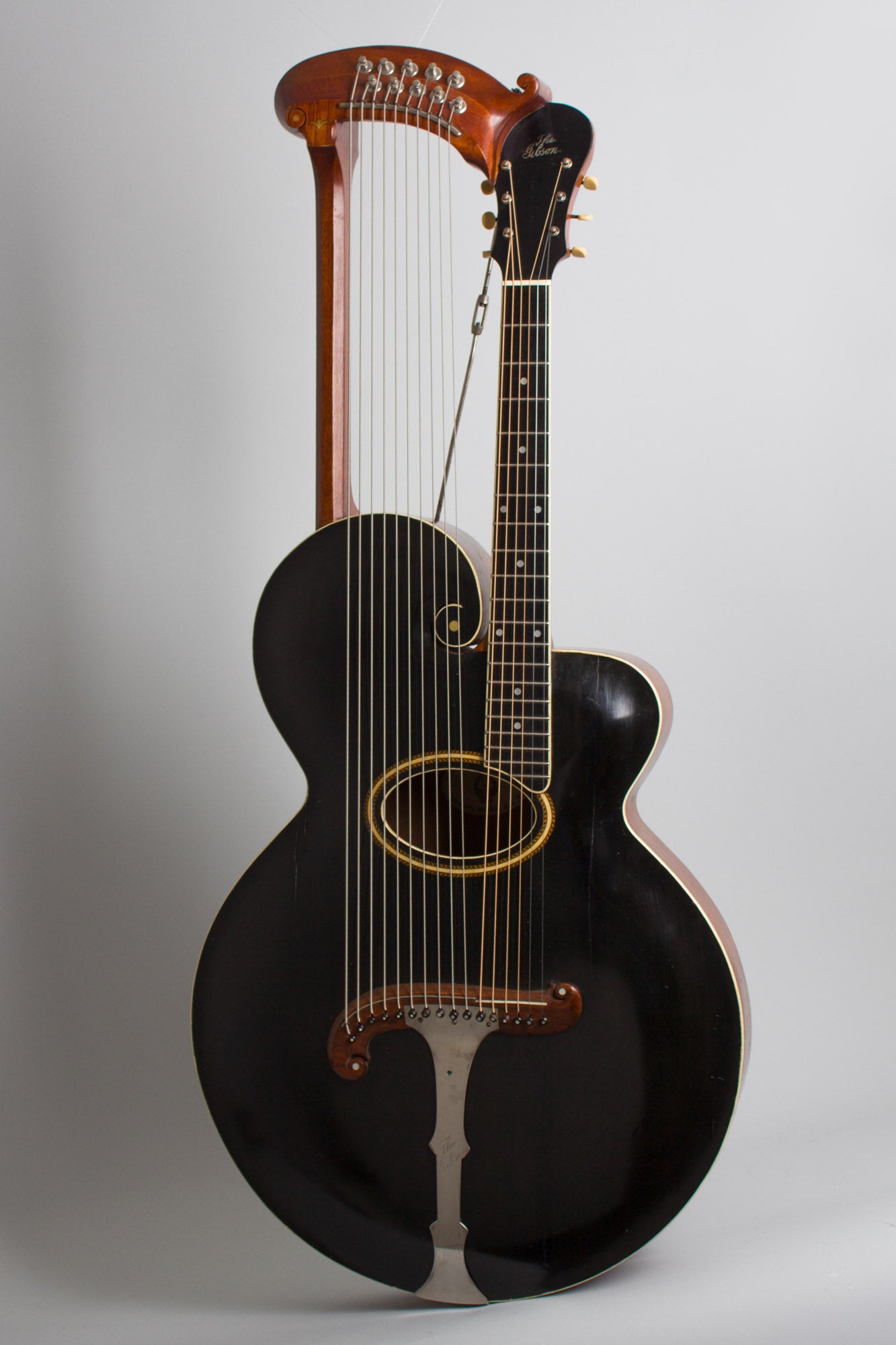 Gibson Style U Harp Guitar (1908)