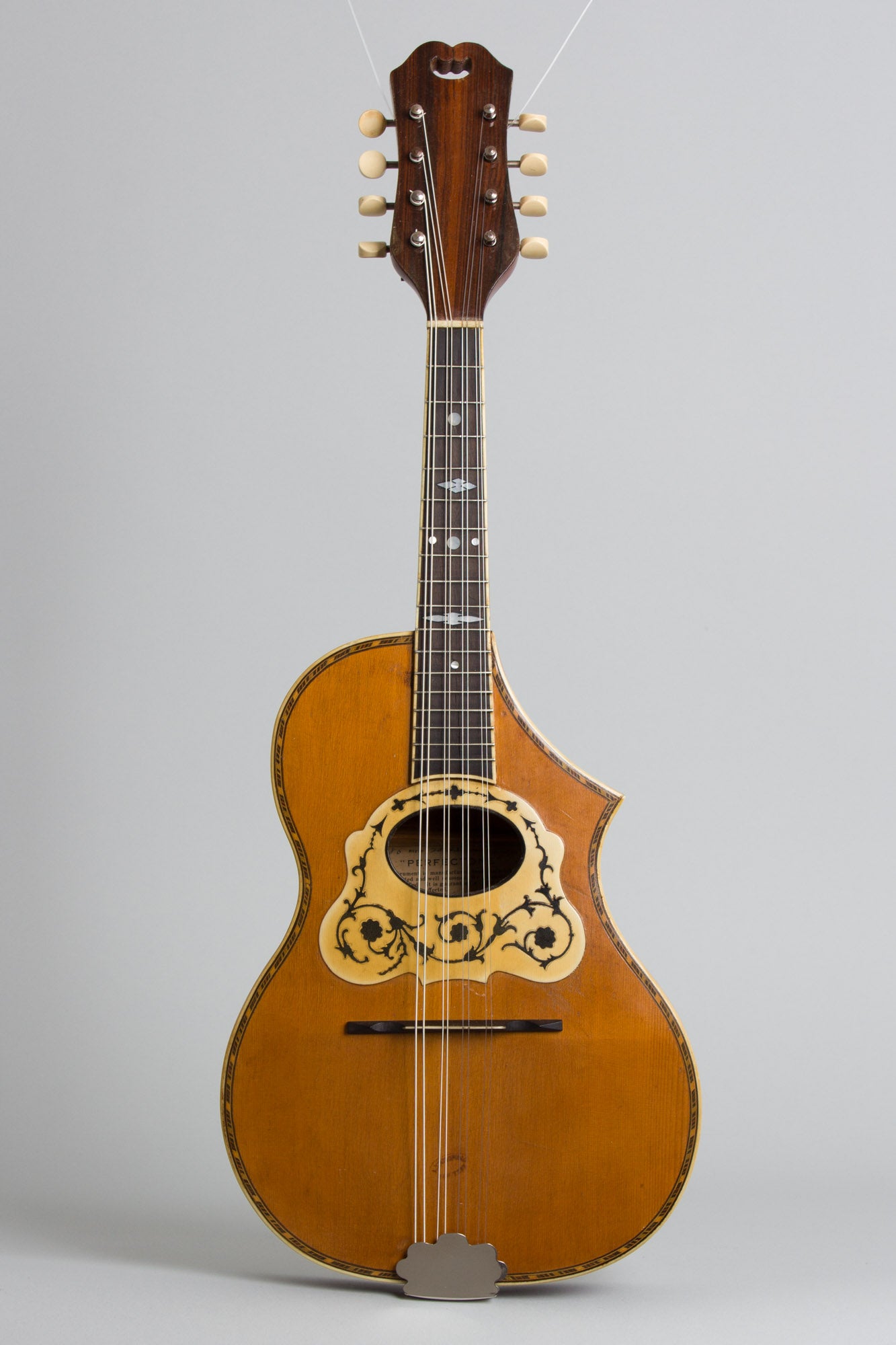 Anastasios Stathopoulo Perfectone Model 25 A.8. Arch Top Mandolin (1913)