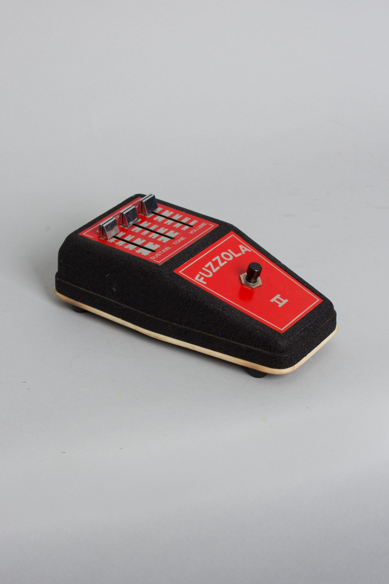Sam Ash Fuzzola Owned and Used by Tom Verlaine Fuzz Effect (1970)
