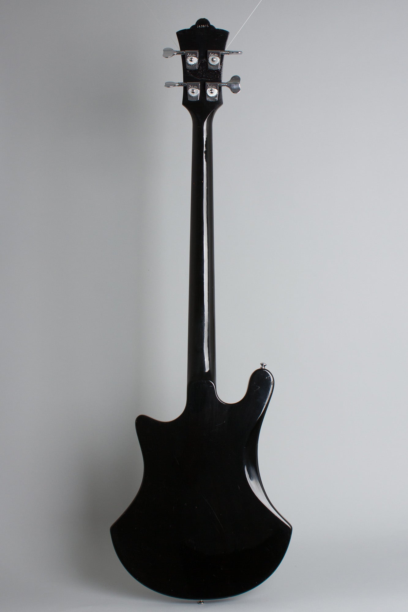 Guild B-302 Solid Body Electric Bass Guitar (1978)
