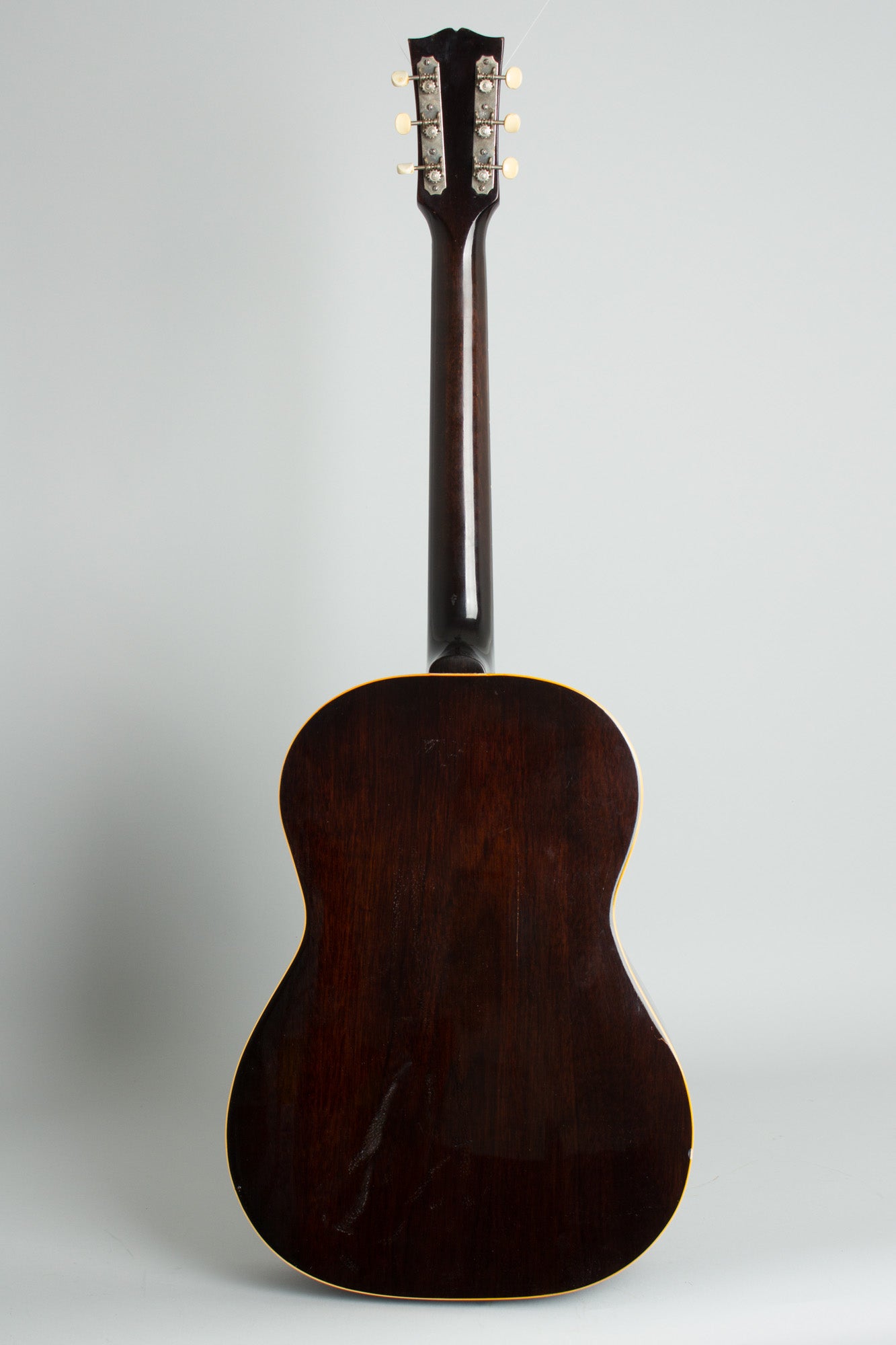 Gibson LG-2 Flat Top Acoustic Guitar (1946)