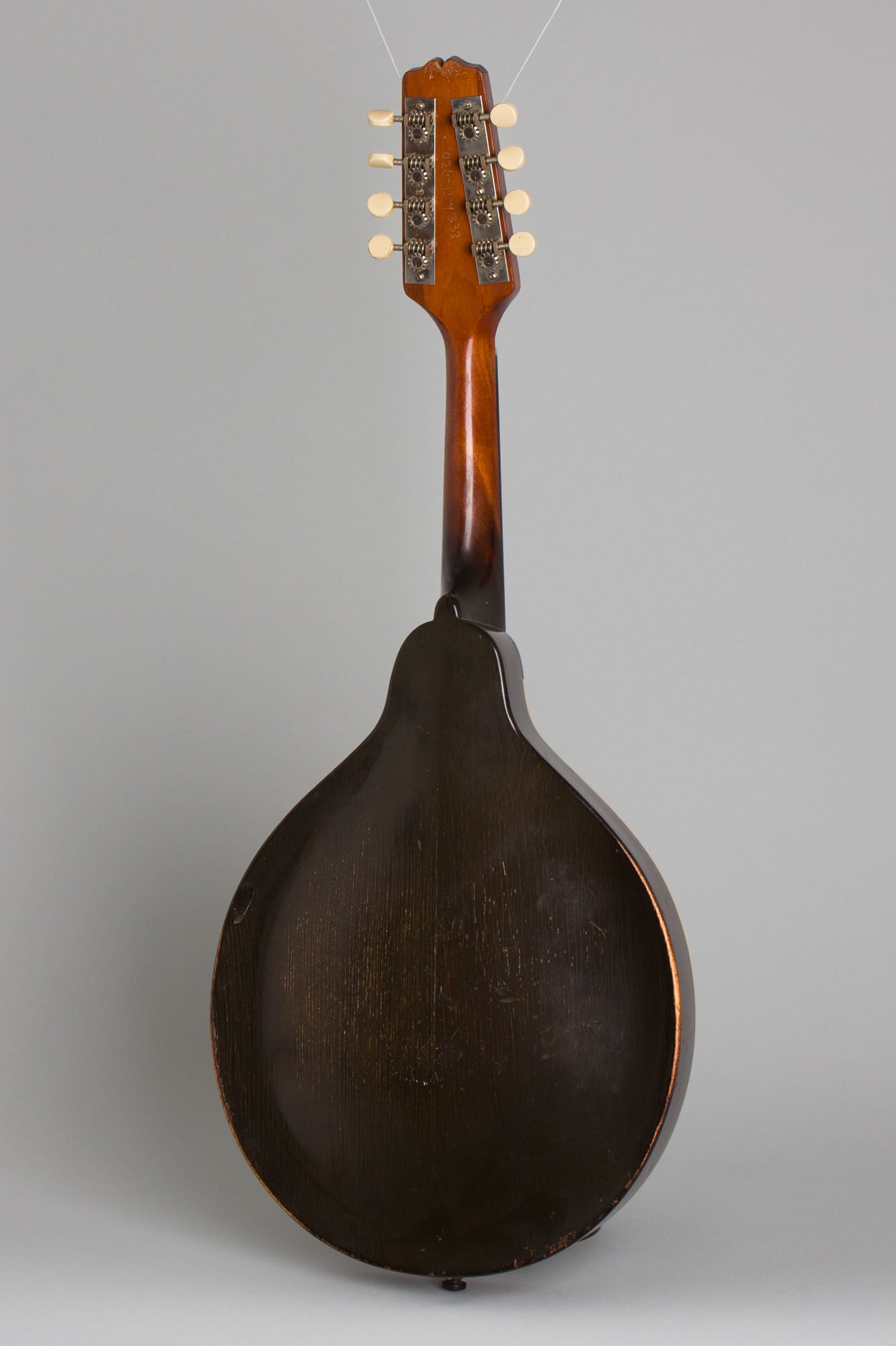 Gibson Style A Snakehead Carved Top Mandolin (1926)
