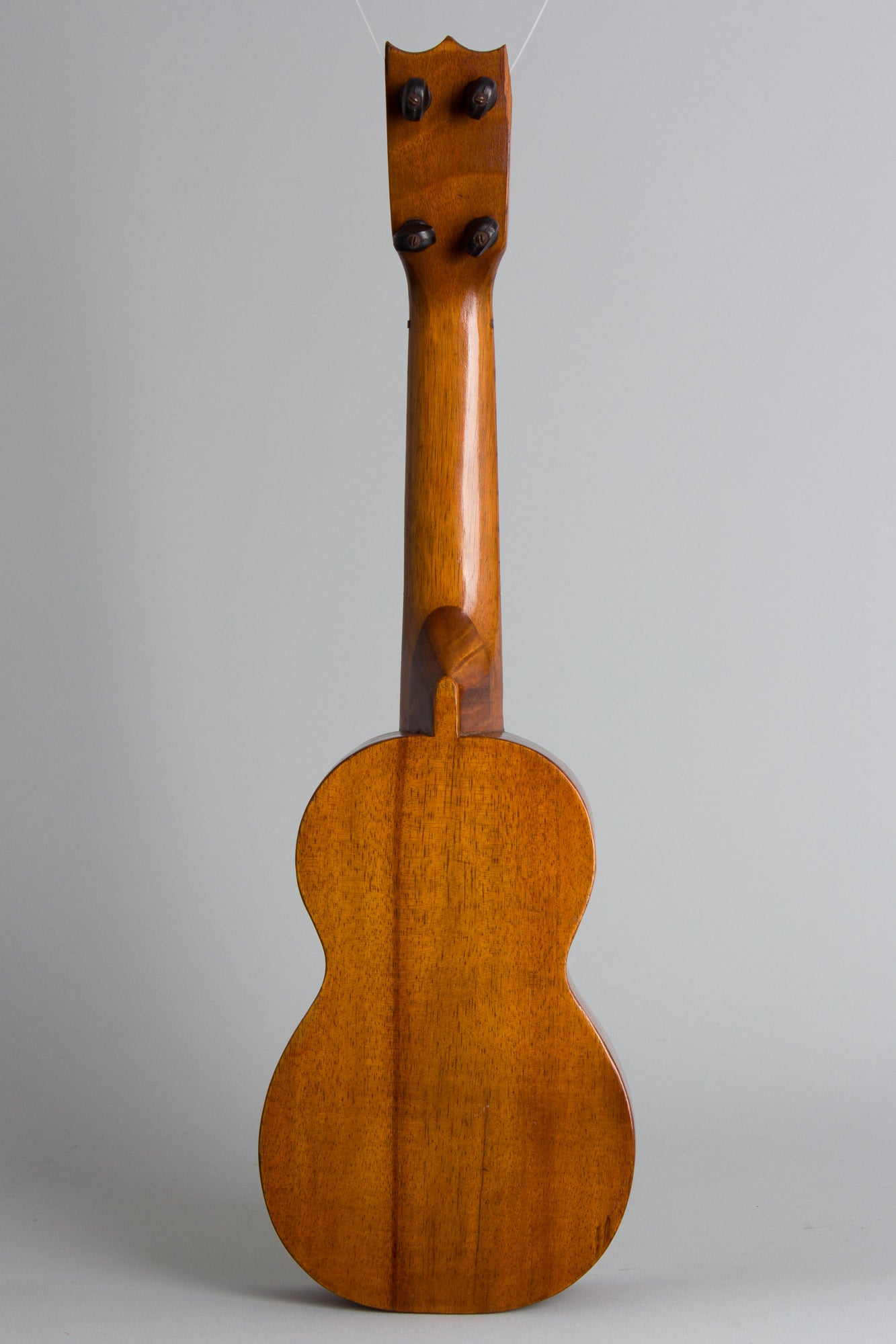 Y'Ke Ke Royal Hawaiian Soprano Ukulele (1925)