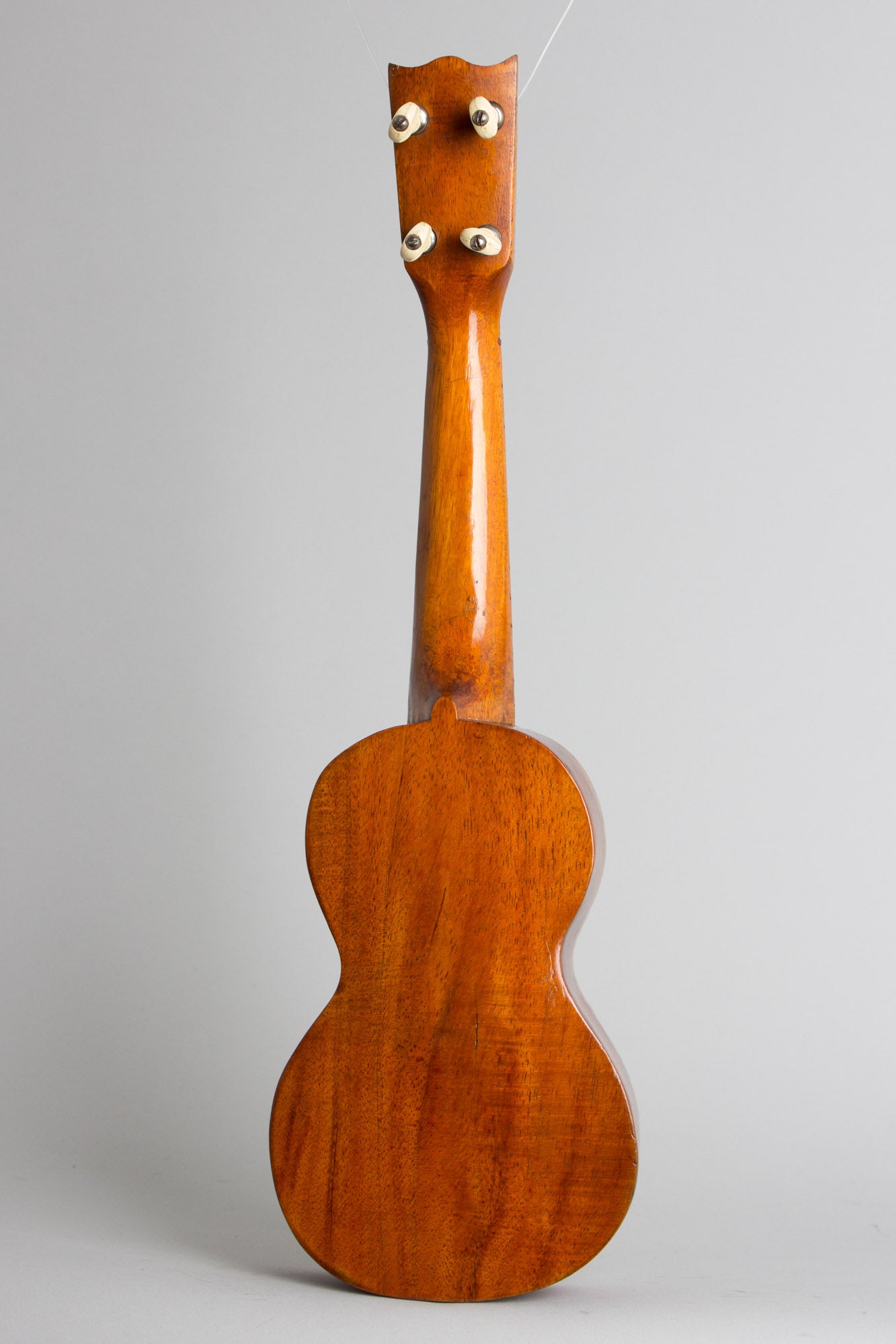Leonardo Nunes Soprano Ukulele (1919)