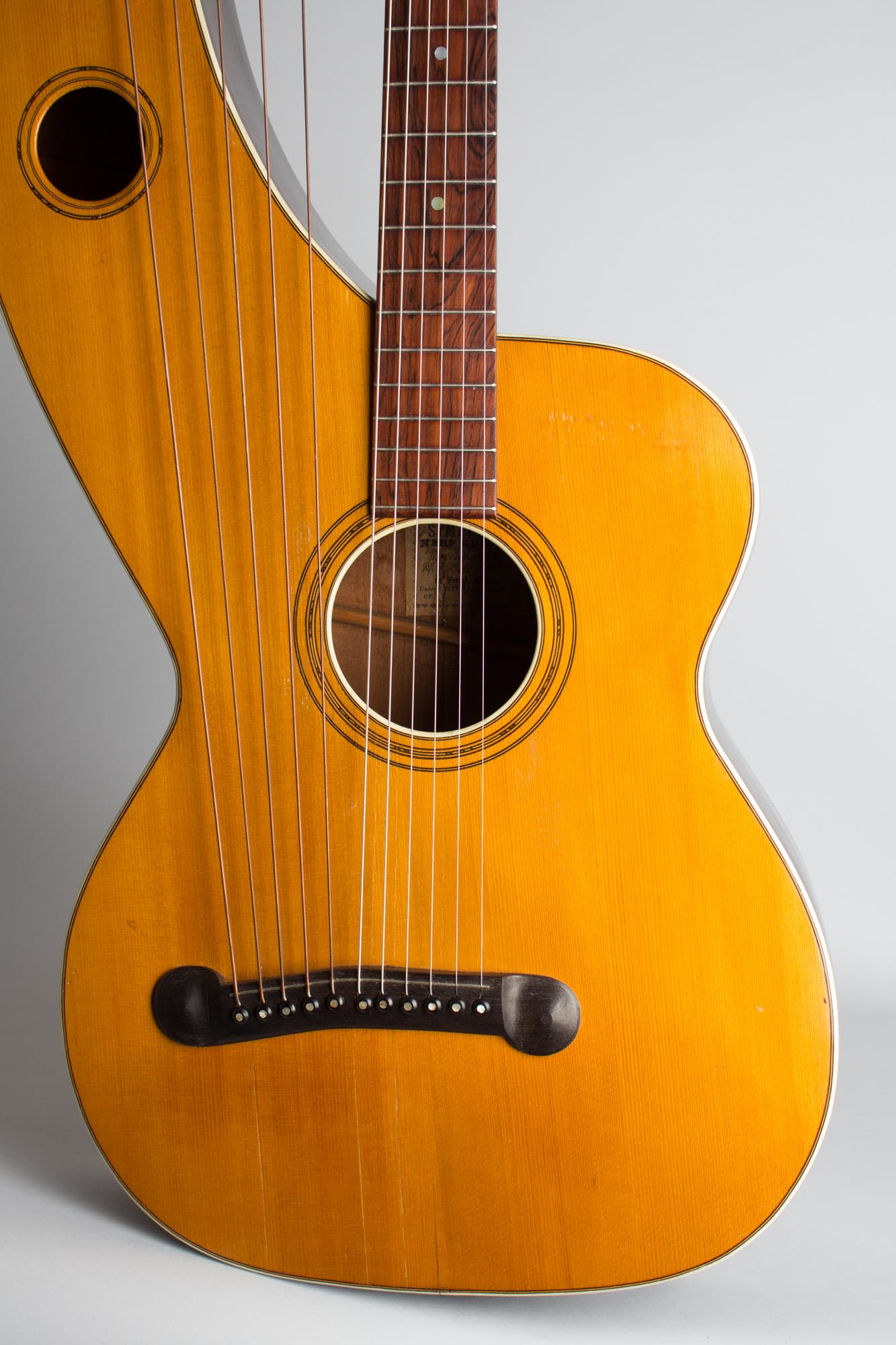 Larson Brothers Dyer Symphony Style 5 Harp Guitar (1907)