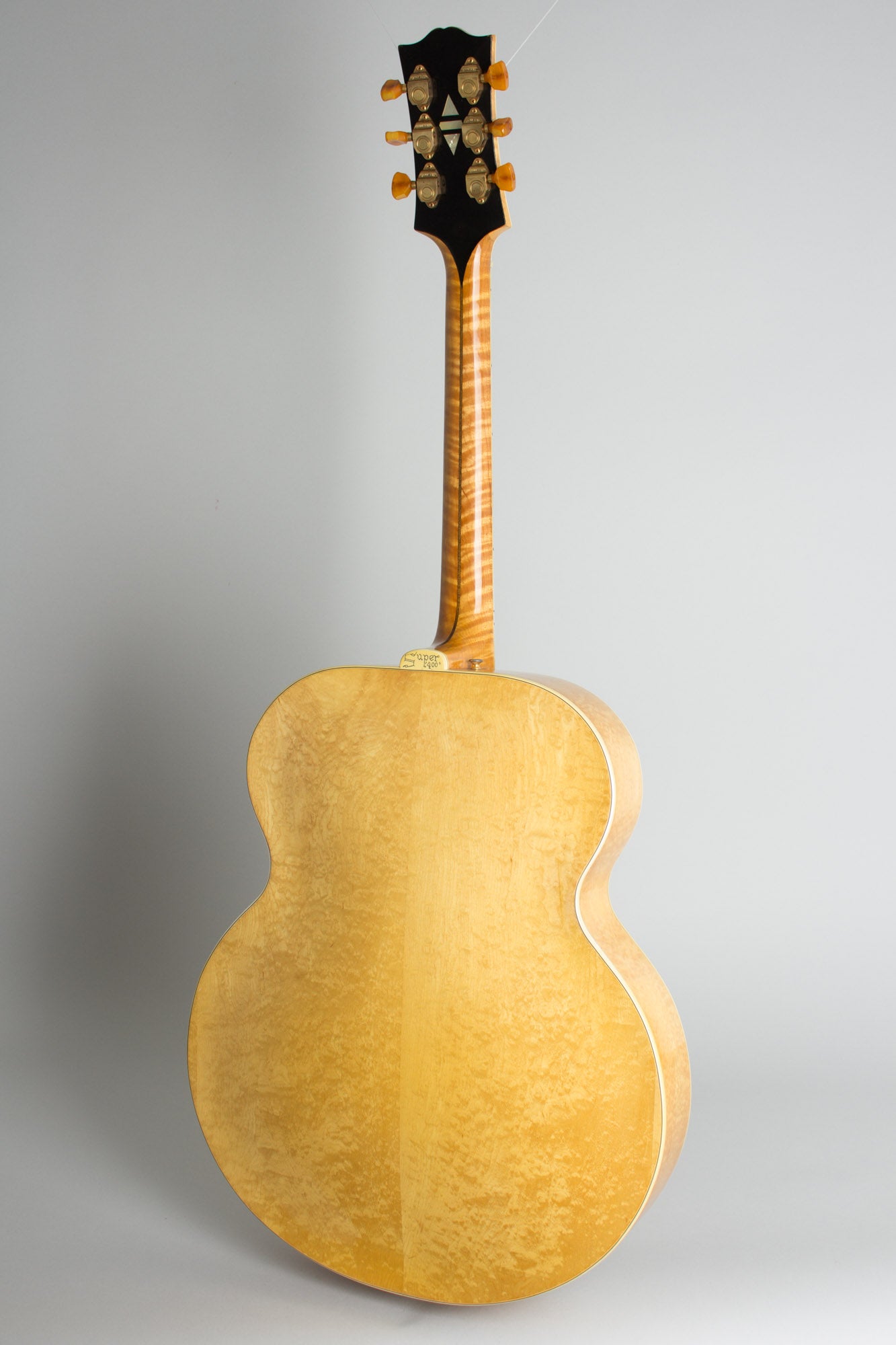 Gibson Super 400 Arch Top Acoustic Guitar (1940)