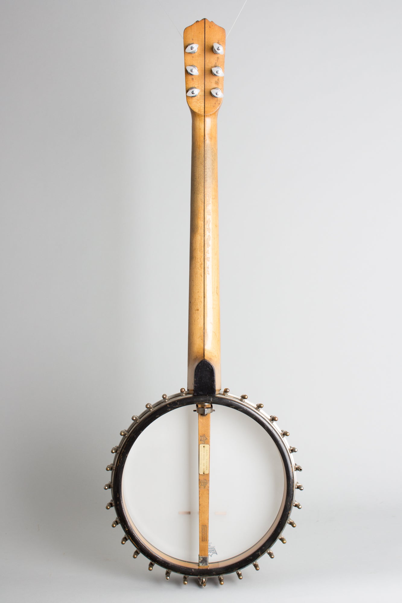 Vega Tu-Ba-Phone Guitar Banjo (1927)