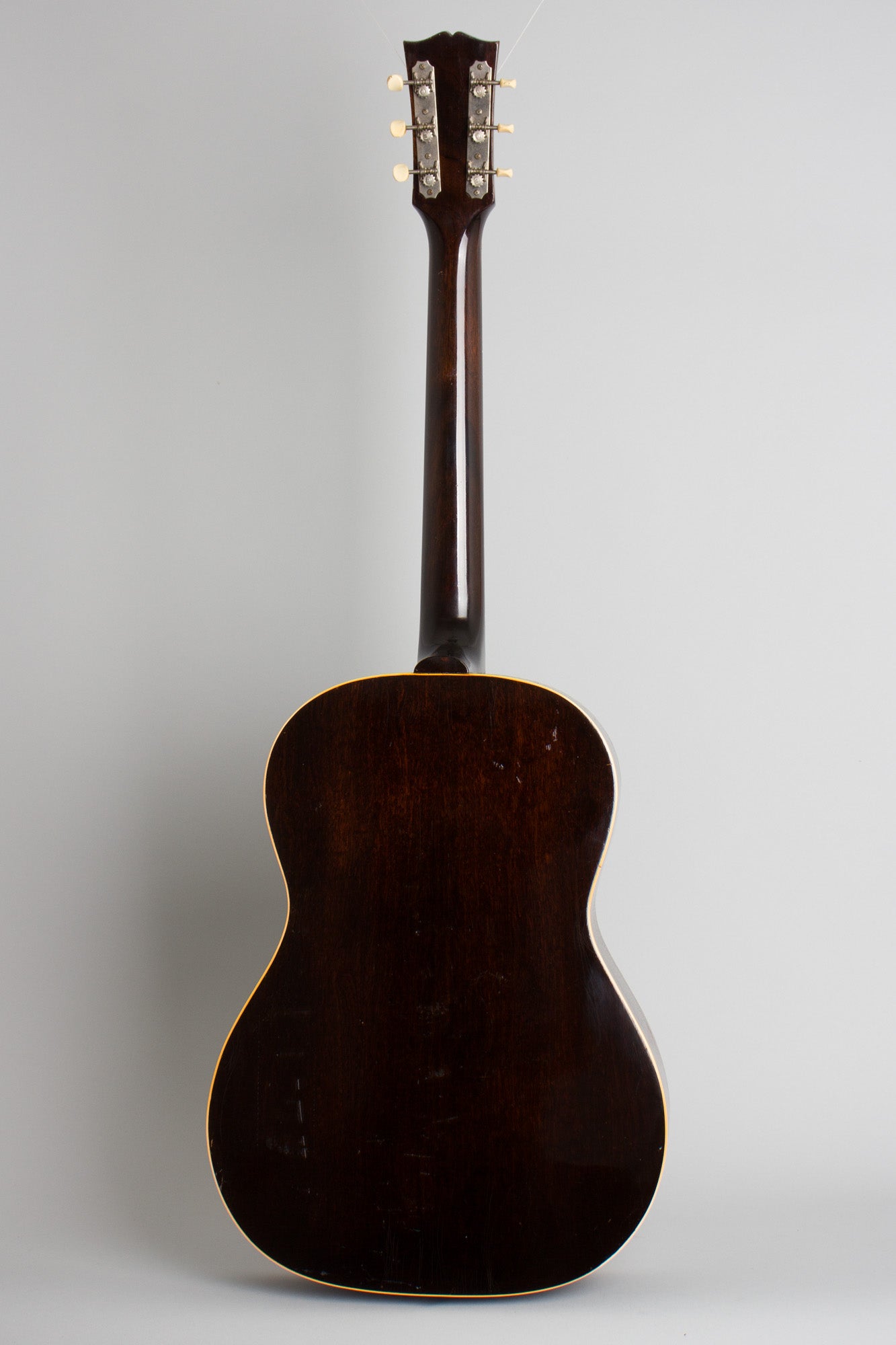 Gibson LG-2 Flat Top Acoustic Guitar (1948)