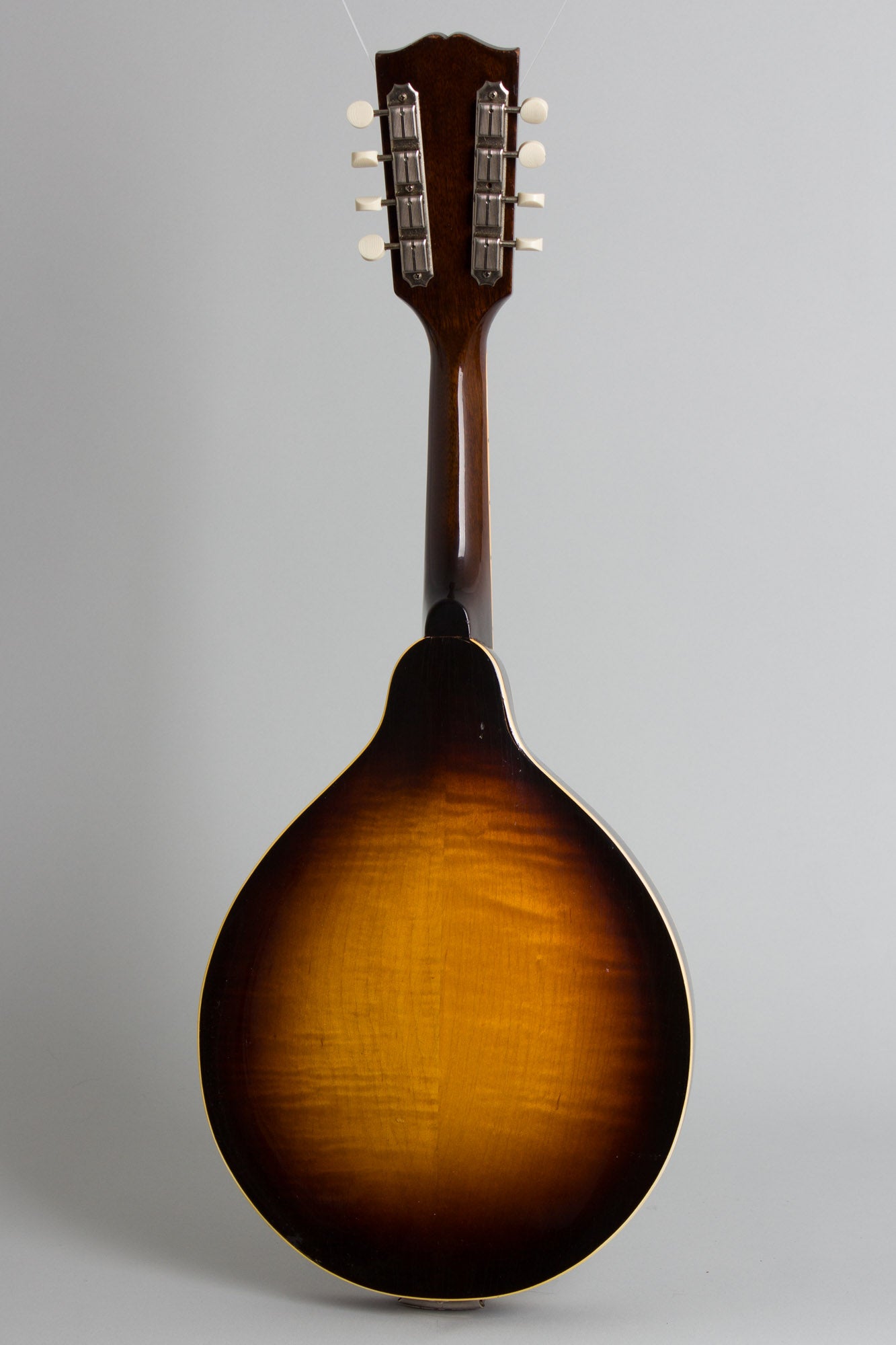 Gibson EM-150 Hollow Body Electric Mandolin (1955)