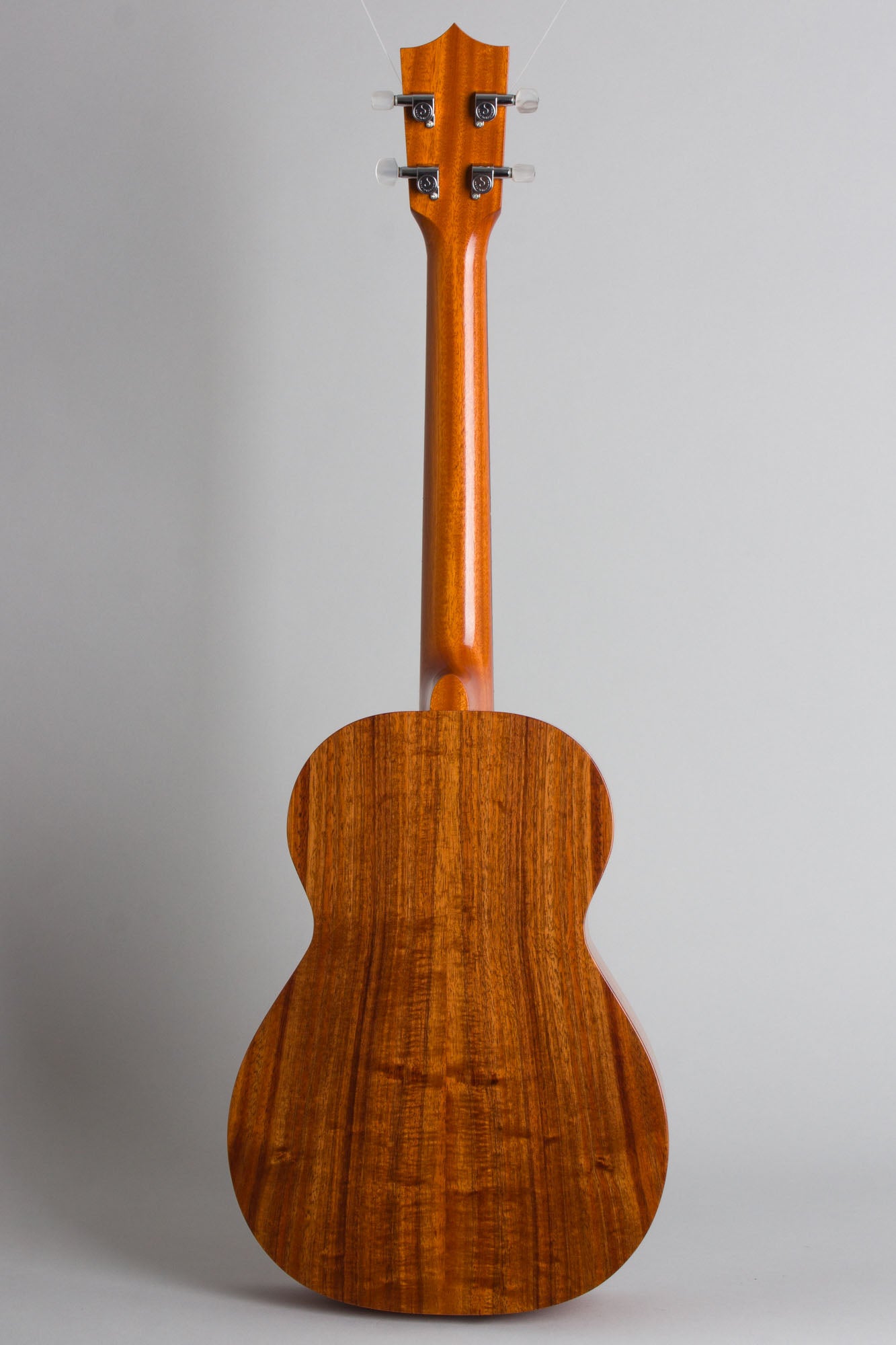 Kamaka HF-4 Baritone Ukulele (2015)