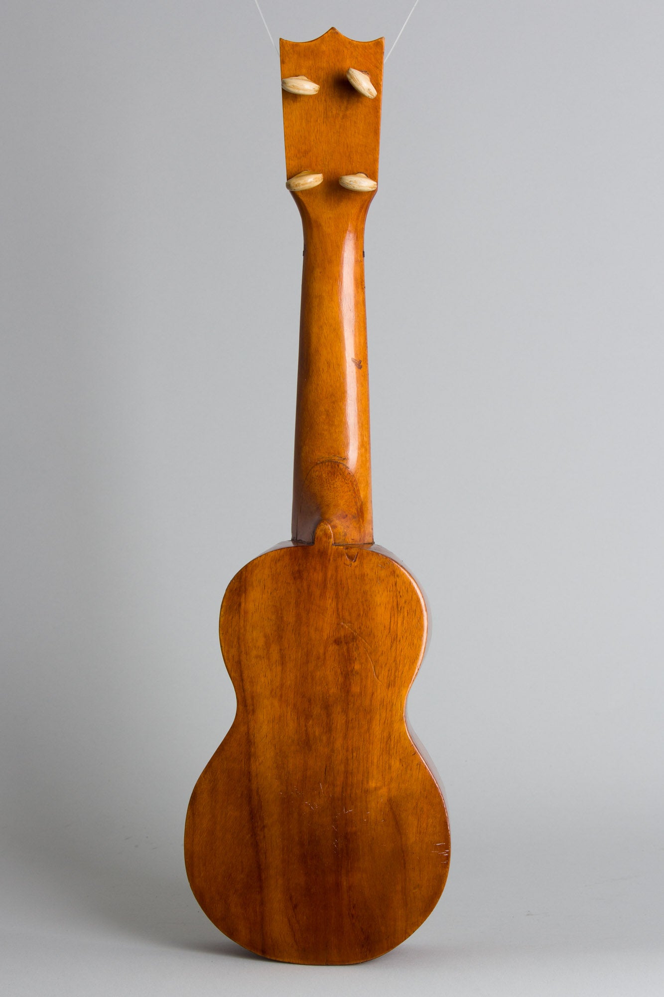Aloha Soprano Ukulele (1922)