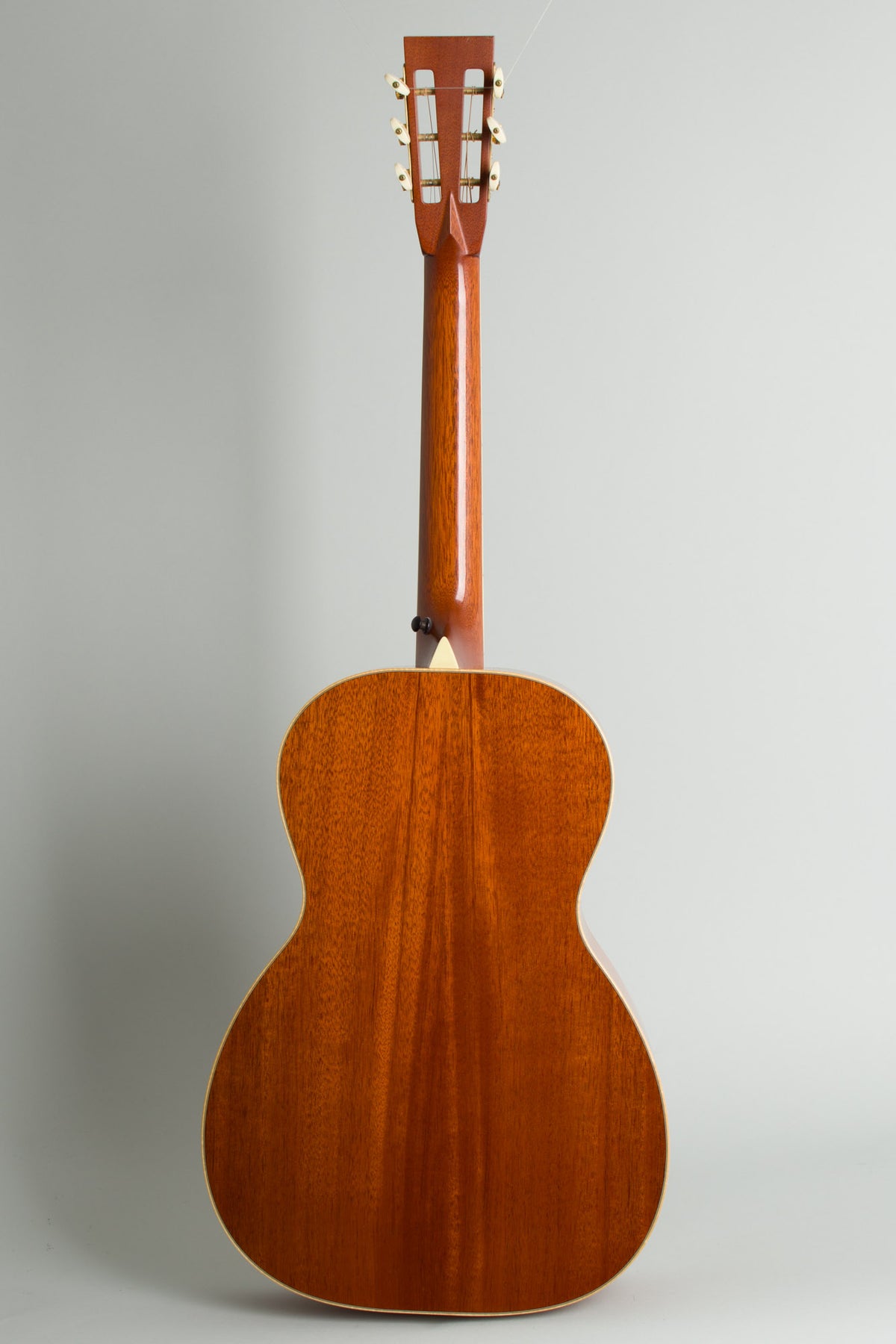 Larrivee 00-50 Flat Top Acoustic Guitar (2005)