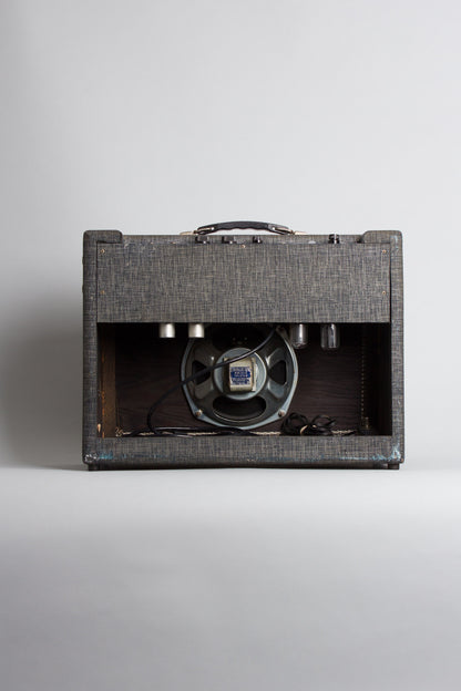 Supro 1616T Tube Amplifier (1966)
