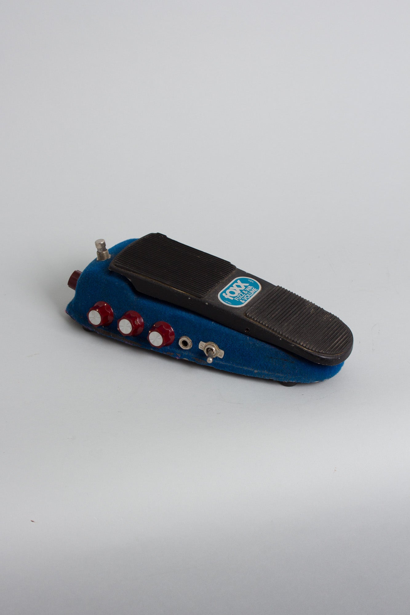 Foxx Fuzz & Wa & Volume Fuzz Effect (1970)