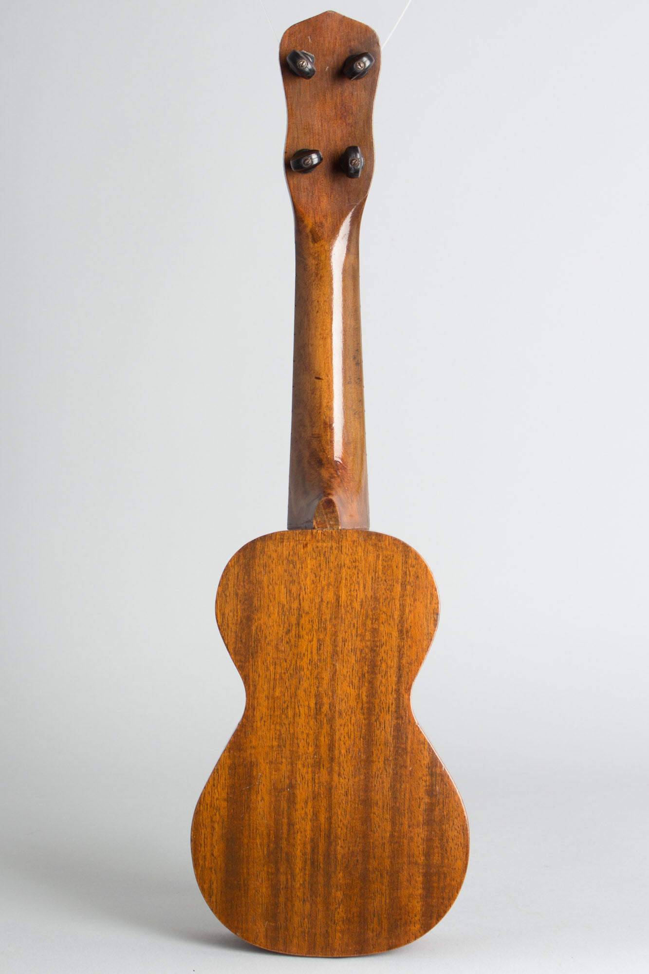 Harmony Supertone Soprano Ukulele (1920)