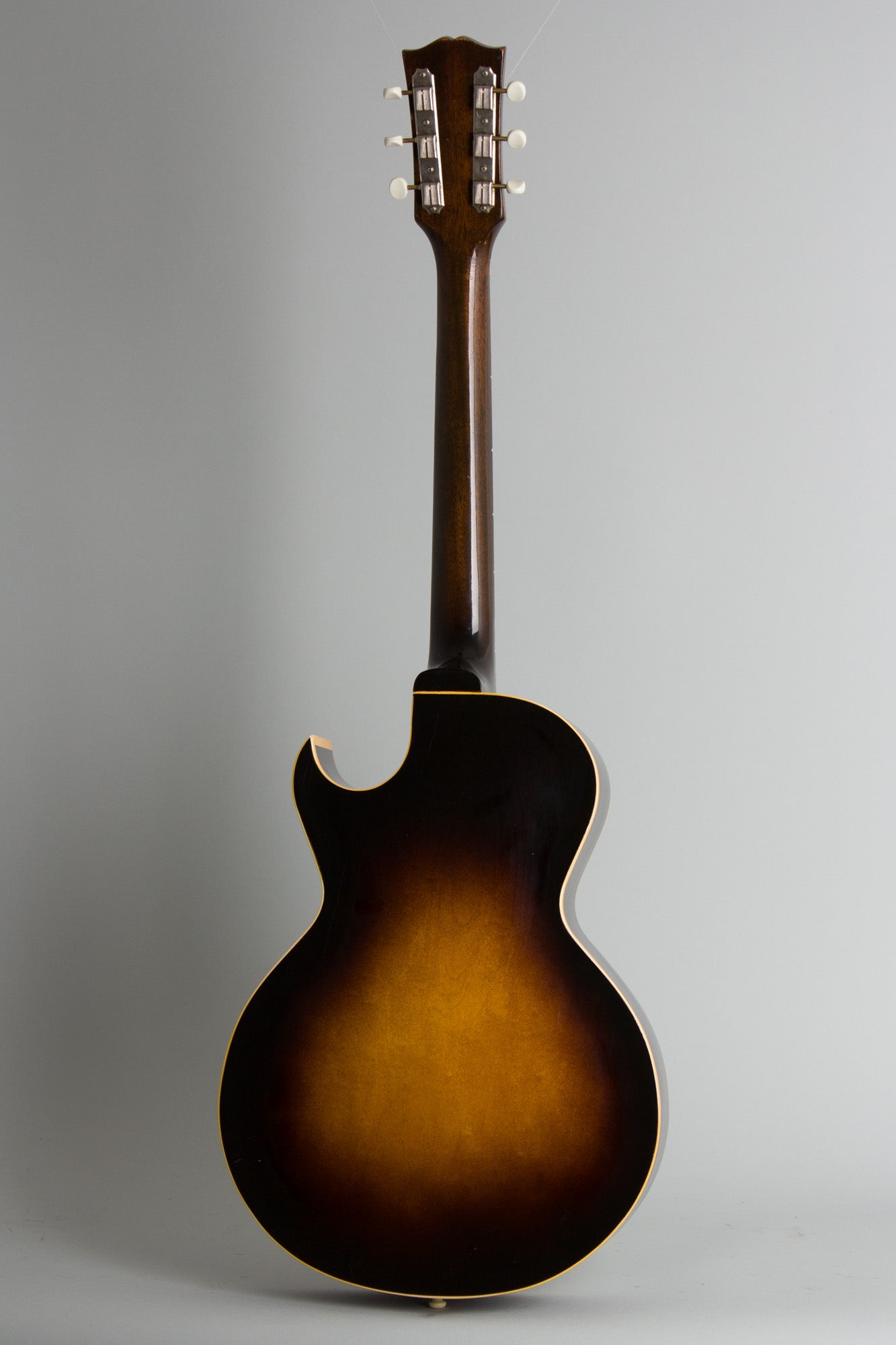 Gibson ES-140 Arch Top Hollow Body Electric Guitar (1953)