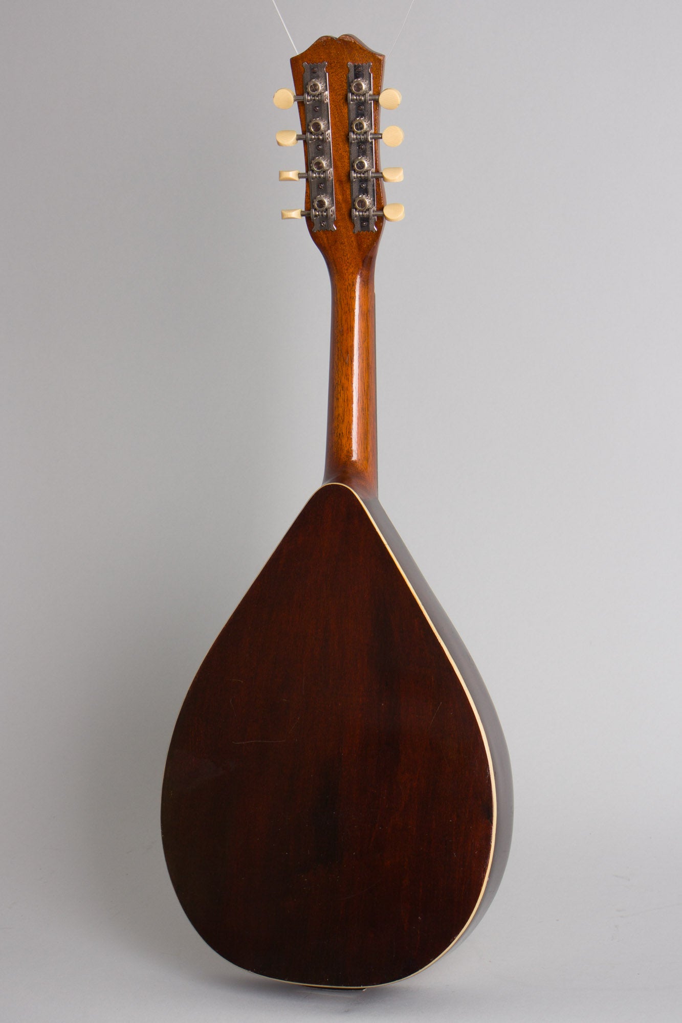 Larson Brothers Maurer Flat Back, Bent Top Mandolin (1917)