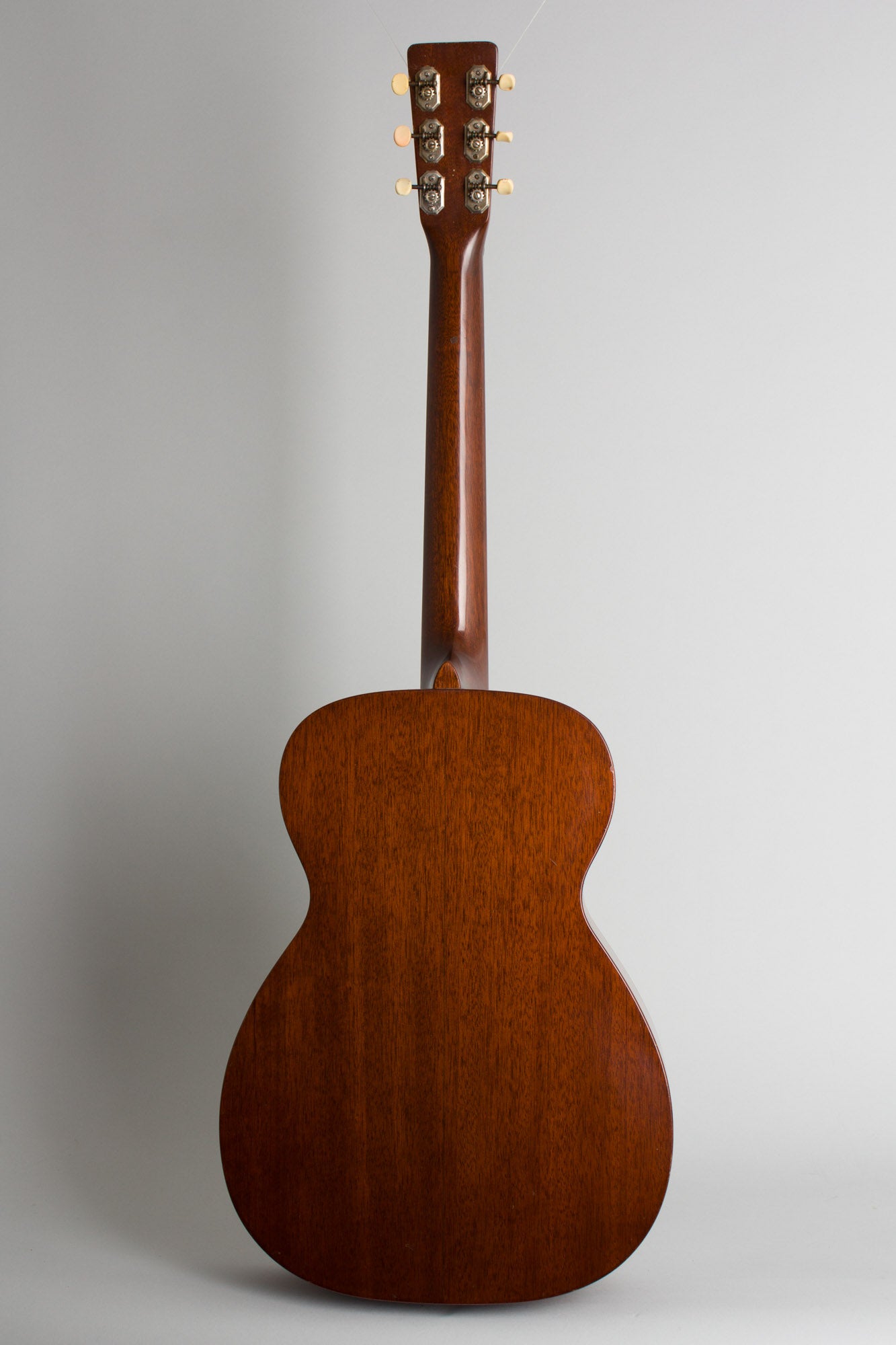 C. F. Martin 0-15 Flat Top Acoustic Guitar (1952)