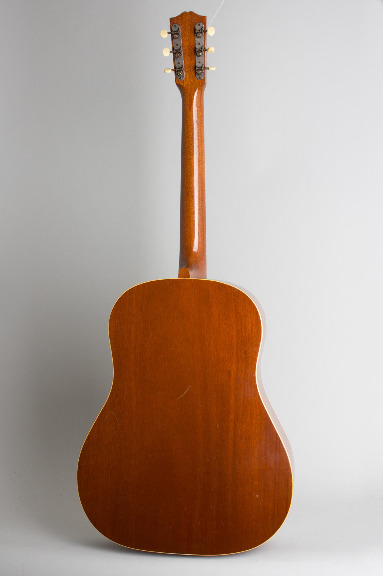 Gibson J-35 Flat Top Acoustic Guitar (1941)