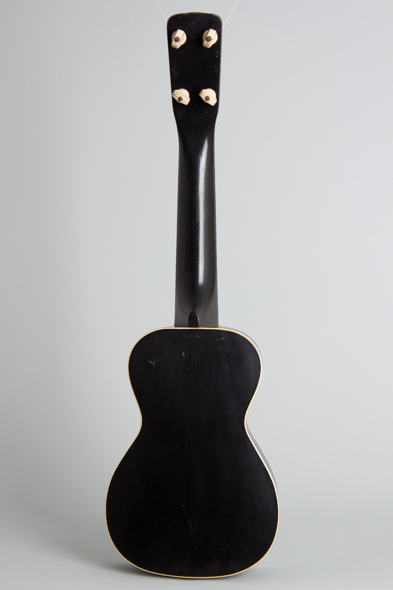 J.R. Stewart & Co. Le Domino Soprano Ukulele (1926)