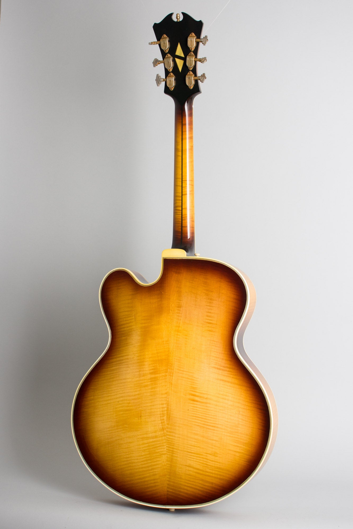 D'Aquisto New Yorker Delux Arch Top Acoustic Guitar (1967)