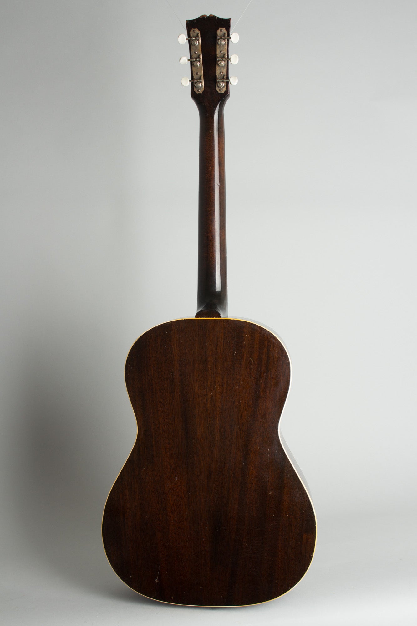 Gibson LG-2 Flat Top Acoustic Guitar (1946)