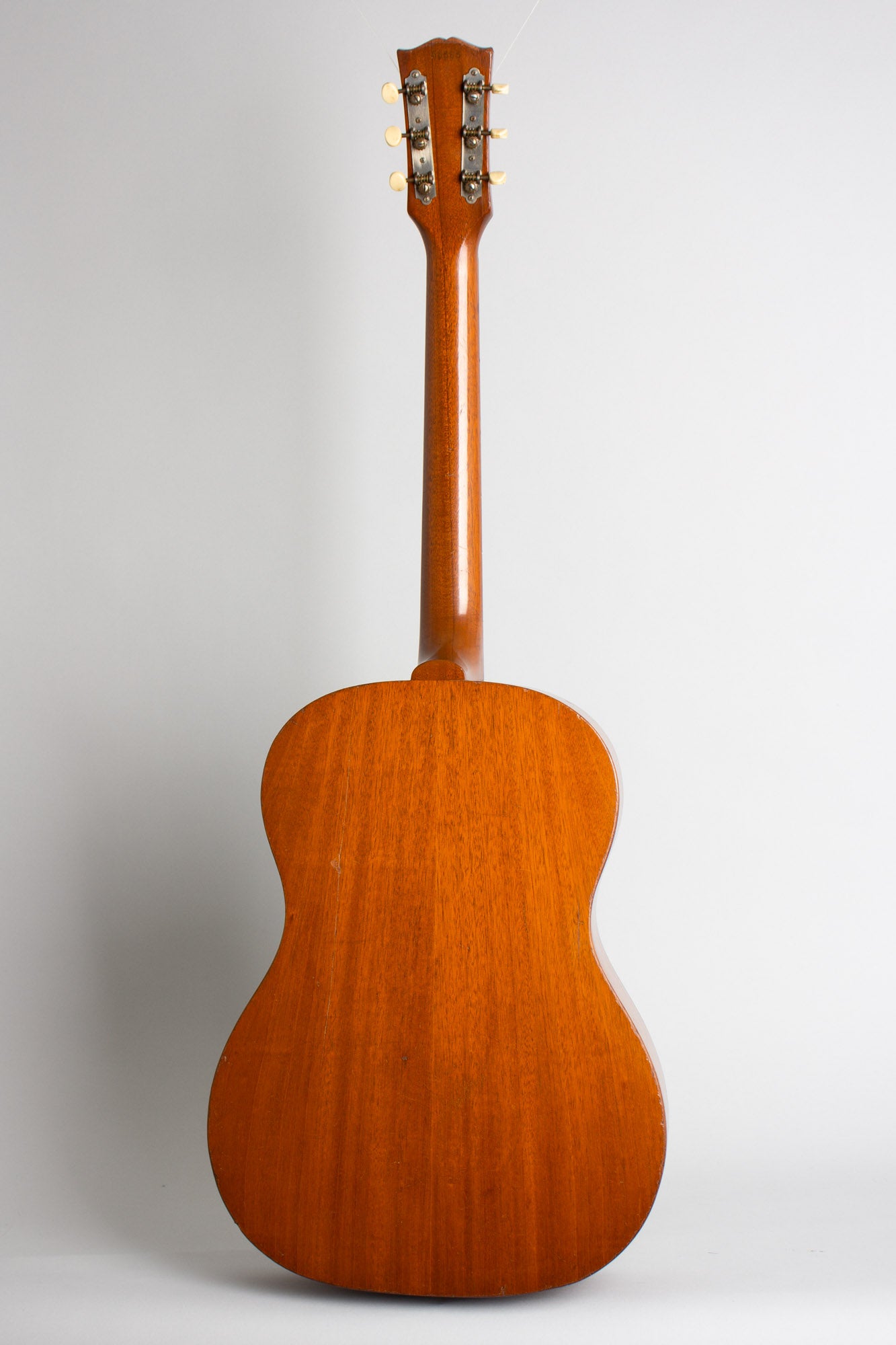 Gibson LG-0 Flat Top Acoustic Guitar (1962)