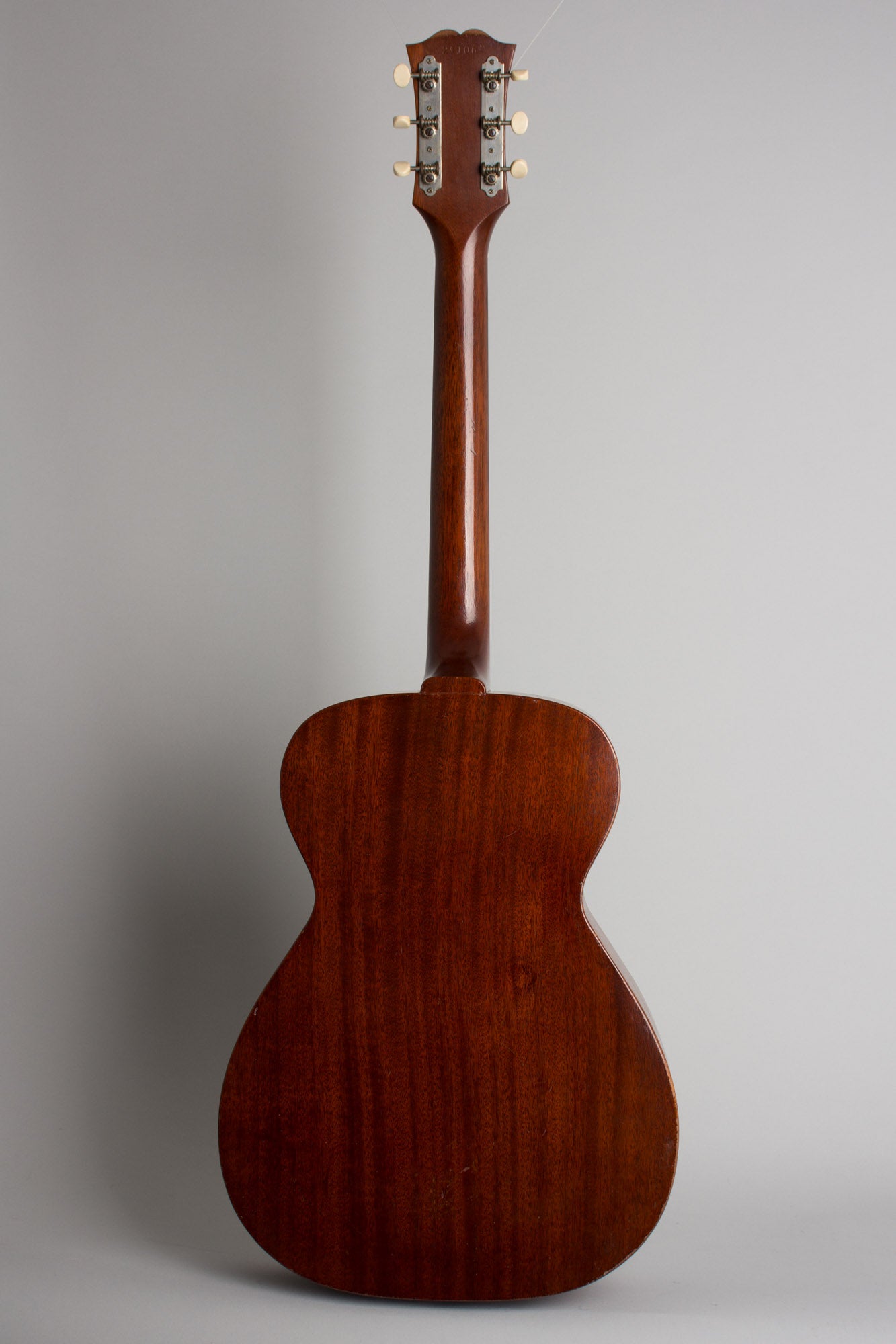 Guild M-20 Flat Top Acoustic Guitar (1962)