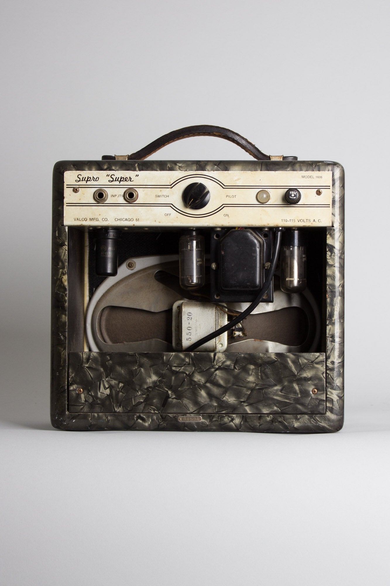 Supro Super Model 1606 Tube Amplifier (1958)
