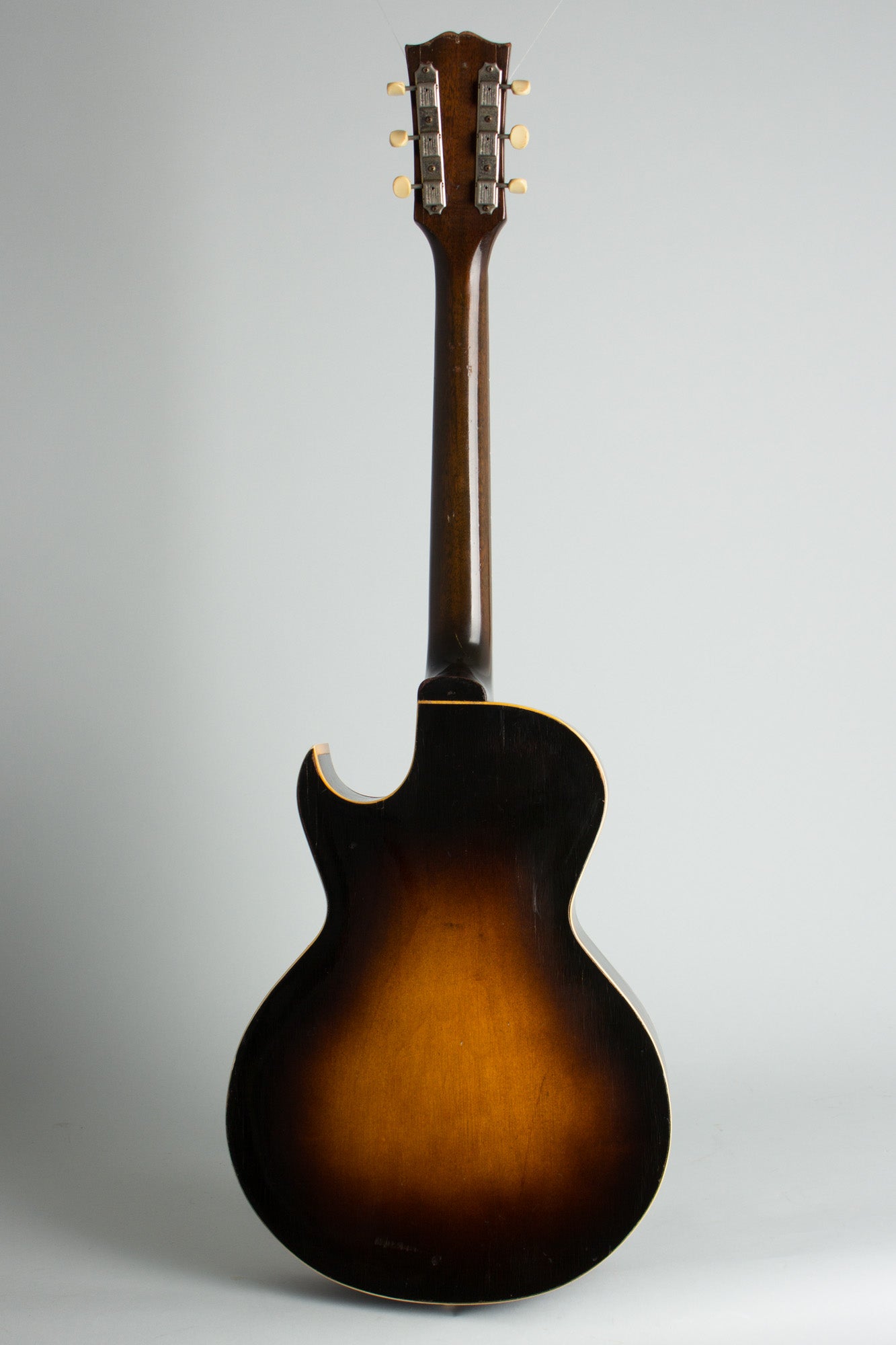 Gibson ES-140 3/4 Arch Top Hollow Body Electric Guitar (1953)