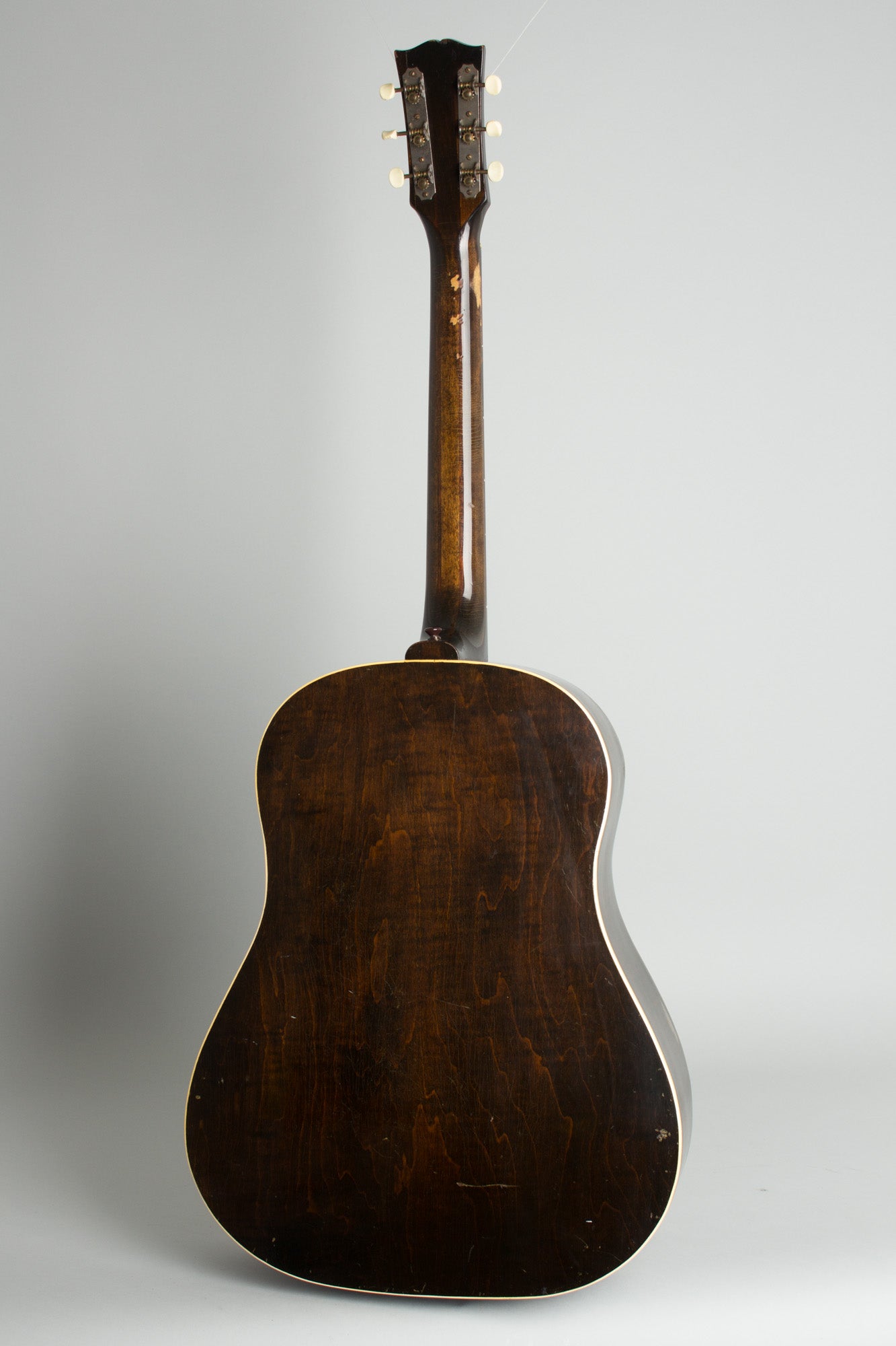 Gibson J-45 Flat Top Acoustic Guitar (1943)