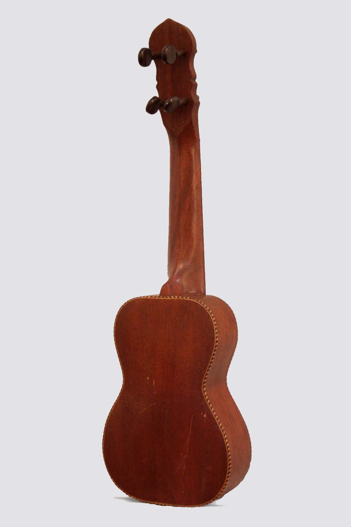 unlabelled Chicago Hawaiian Soprano Ukulele (1919)