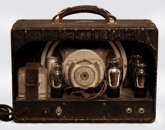 Rickenbacker Tube Amplifier (1939)