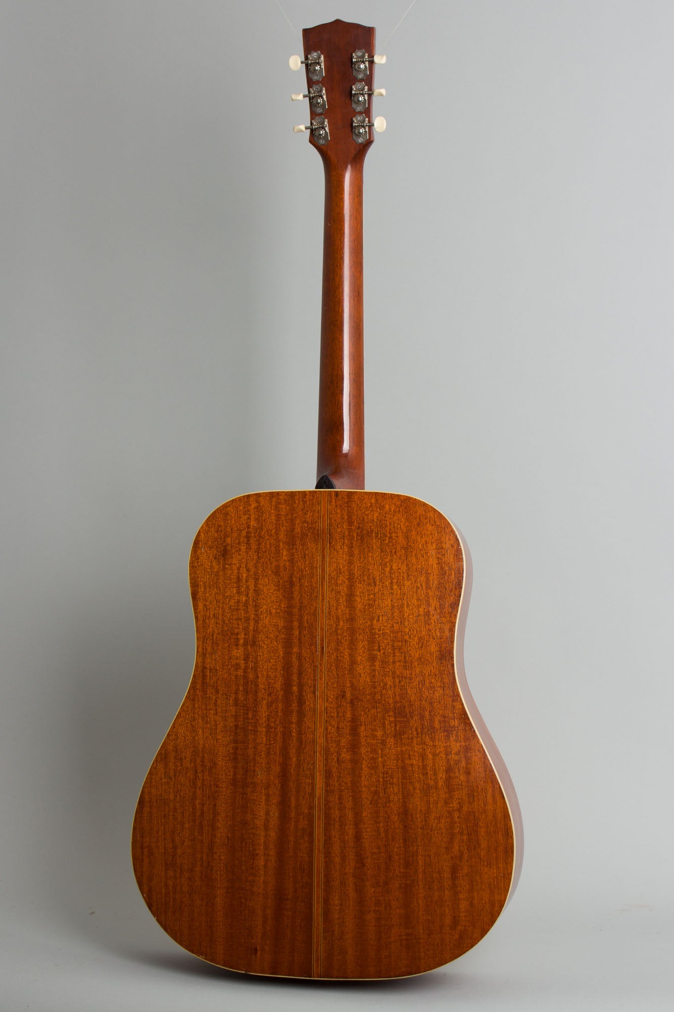 Vega Profundo Flat Top Acoustic Guitar (1940s)