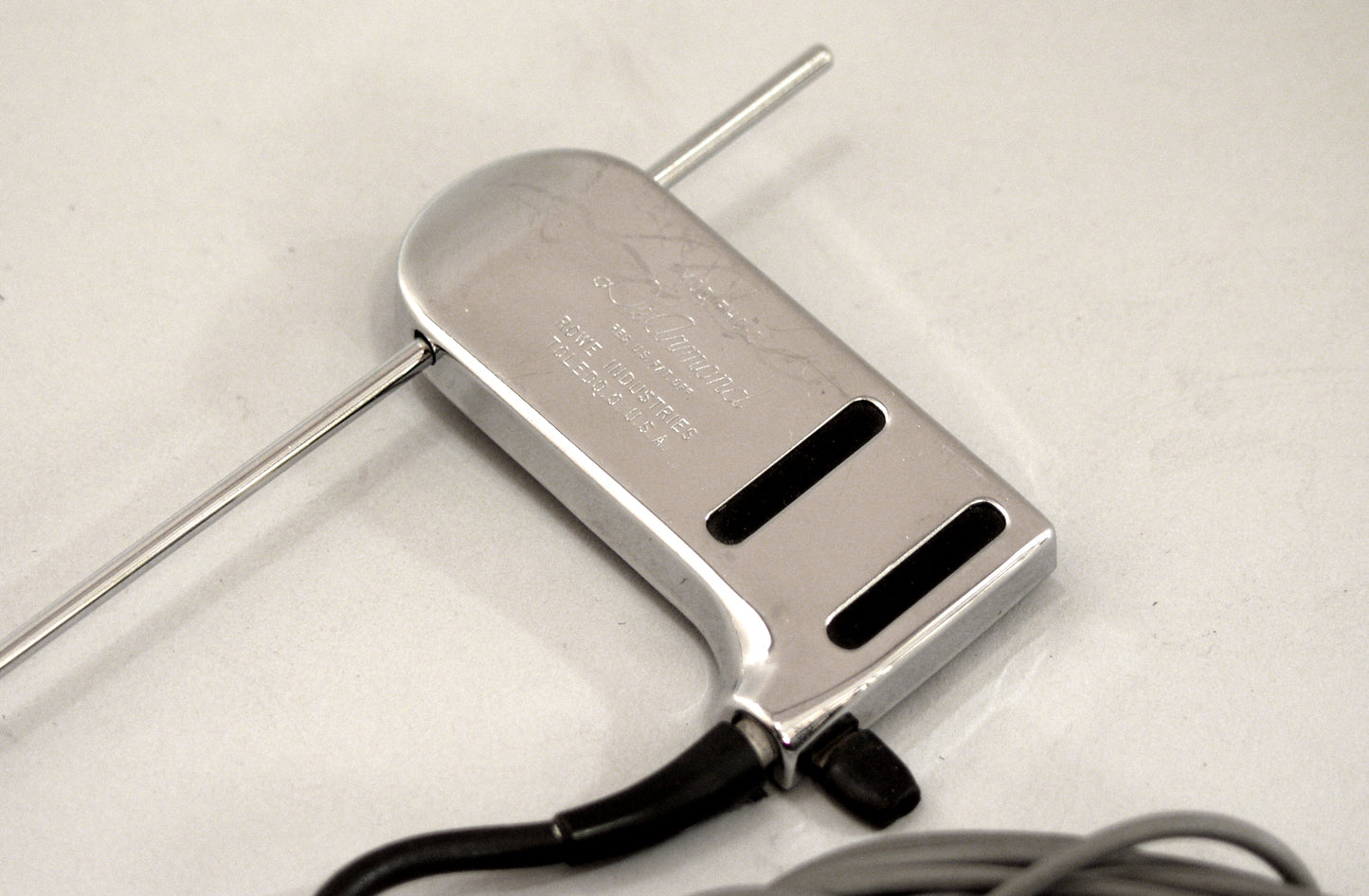 Model FHC-C Archtop Guitar Magnetic Pickup (1960's)